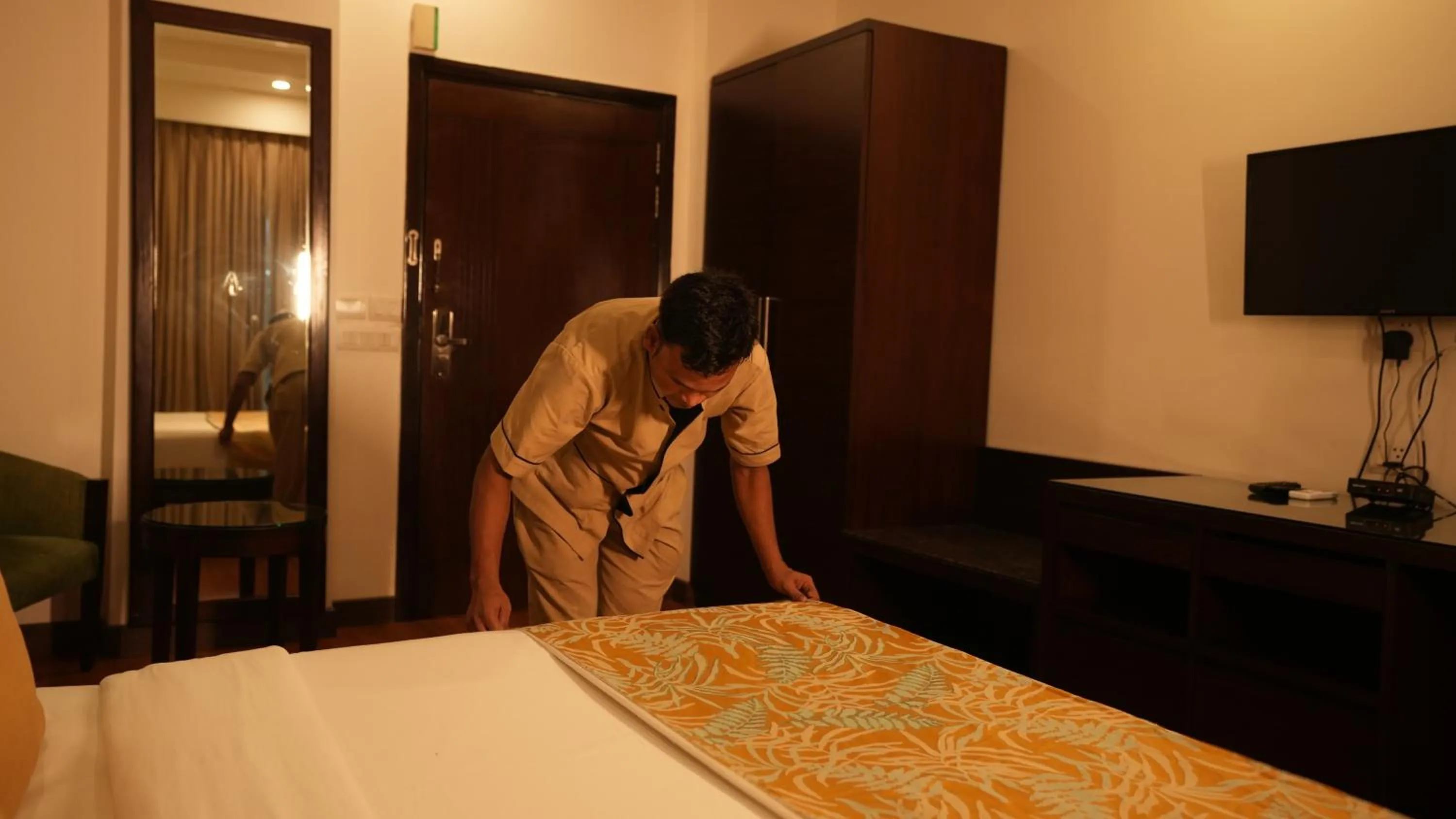 Bedroom, Bed in Hotel Africa Avenue - Greater Kailash 1