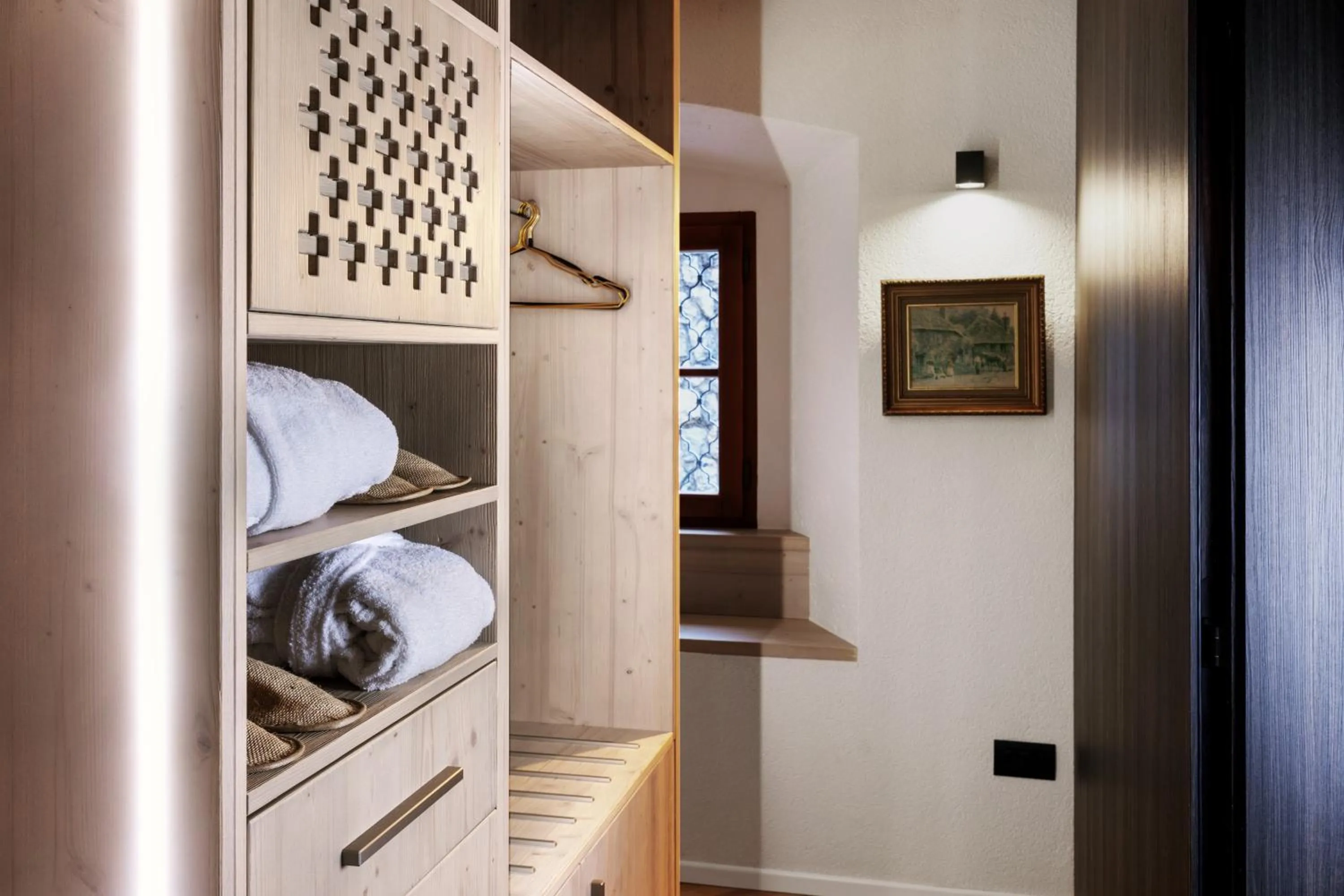 wardrobe, Bed in Hotel Julian Alps