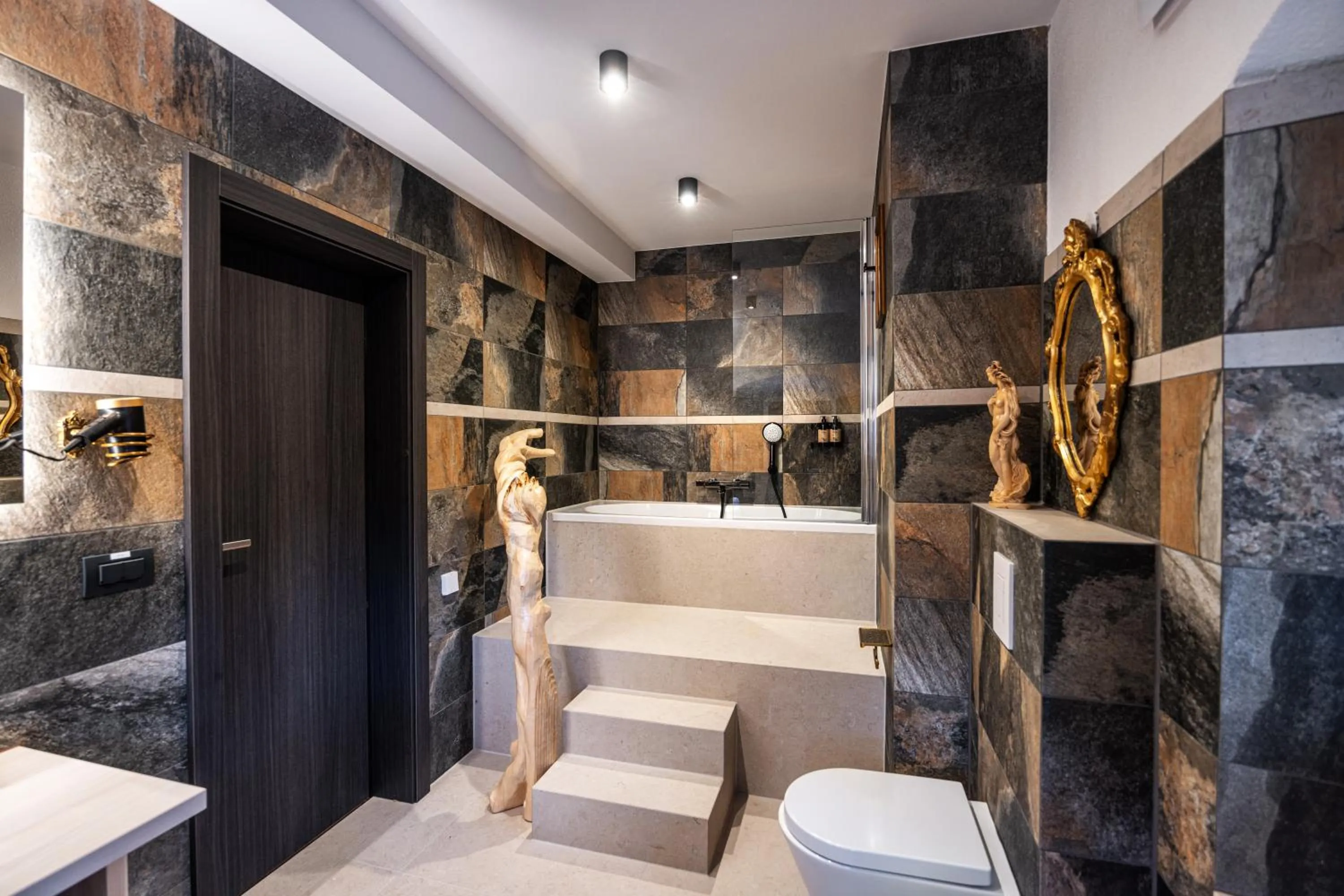 Shower in Hotel Julian Alps