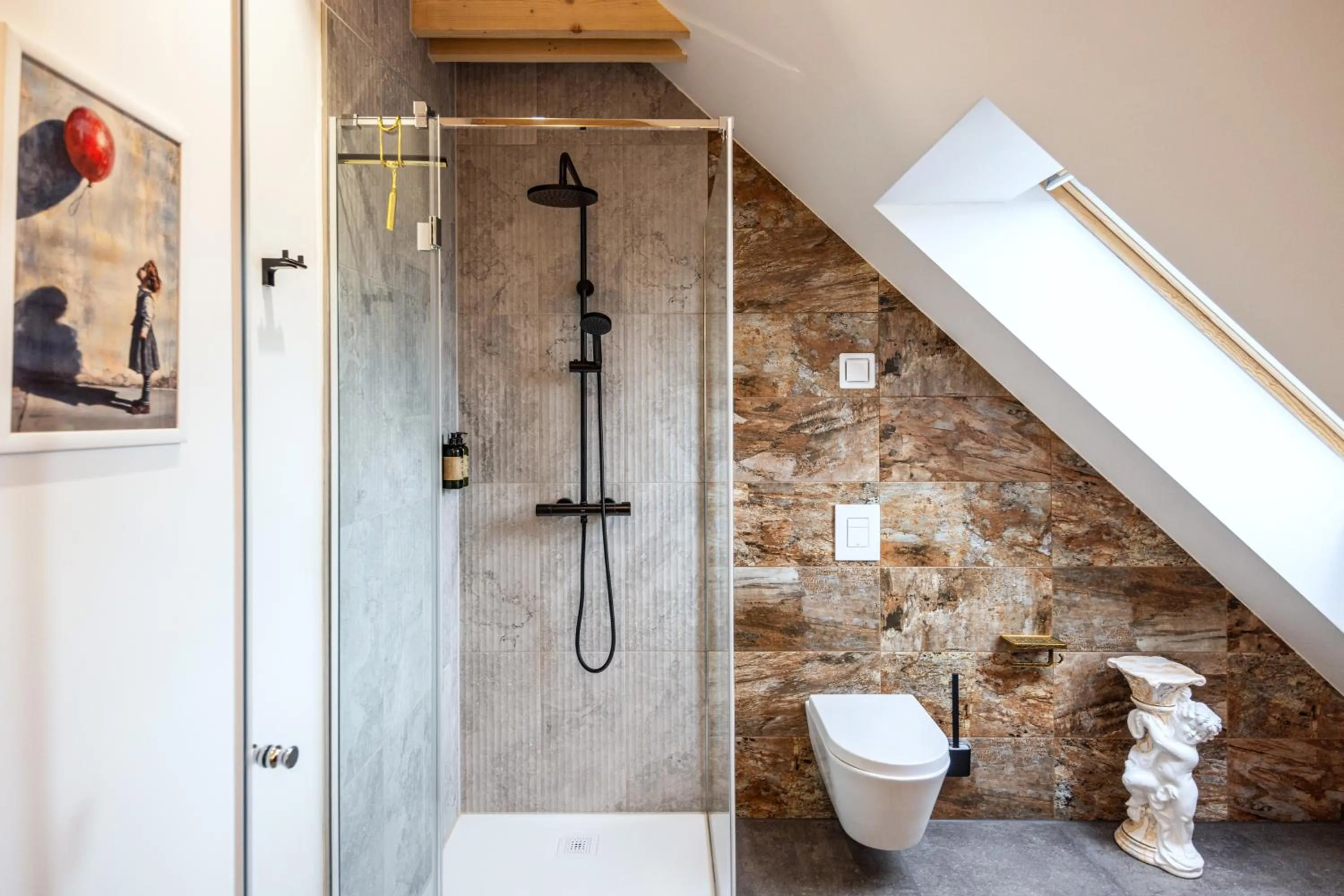 Shower in Hotel Julian Alps