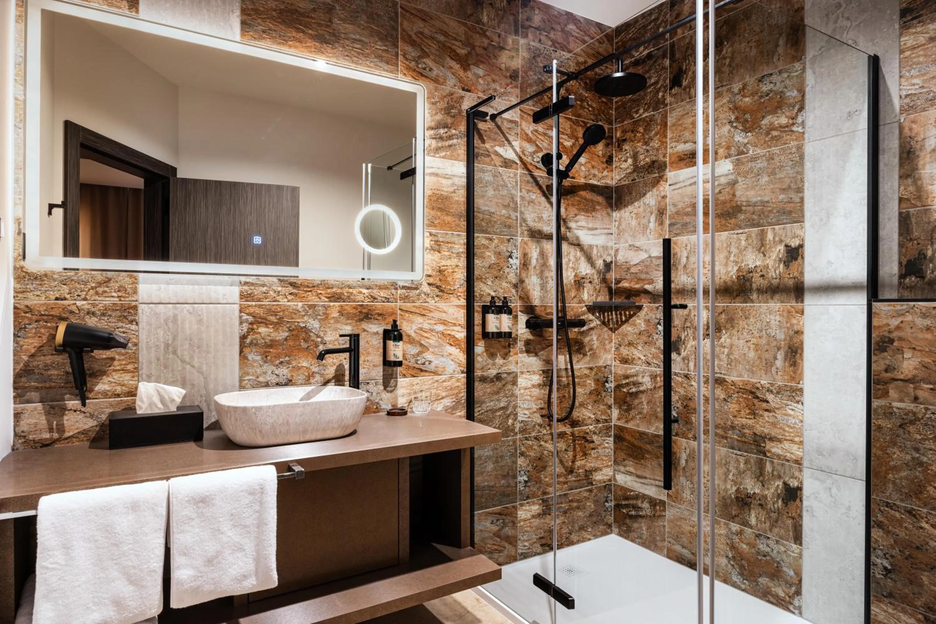 Toilet in Hotel Julian Alps