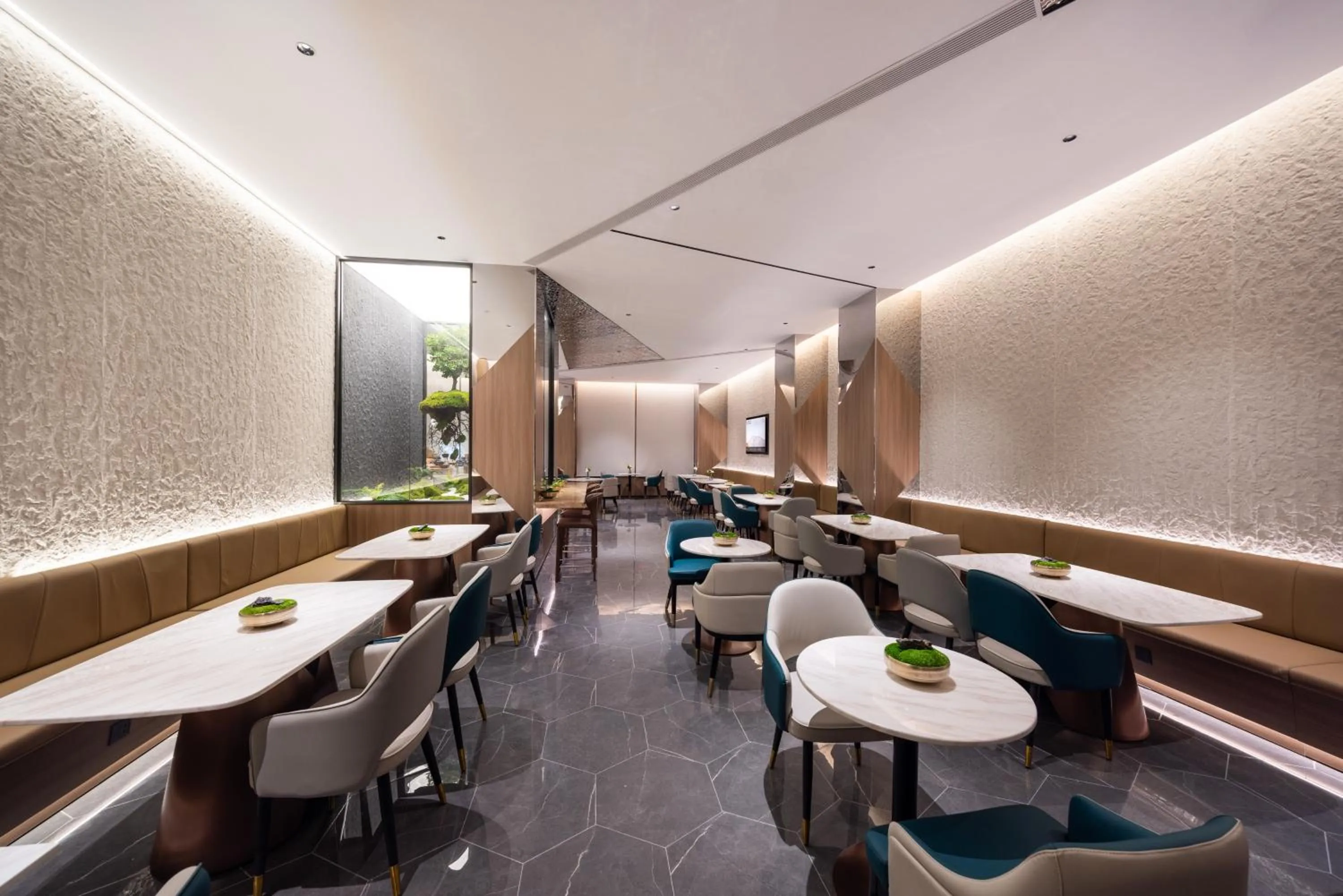 Restaurant/places to eat in Atour Hotel Dongguan Xiping Xindi Center