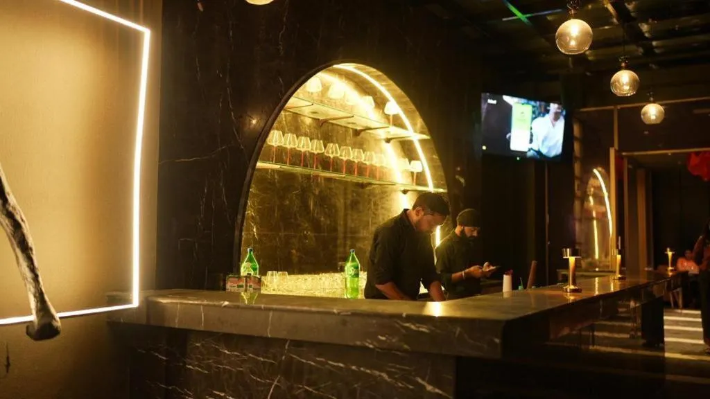 Lounge or bar in Aquila Grand Suites - Noida Sector 136