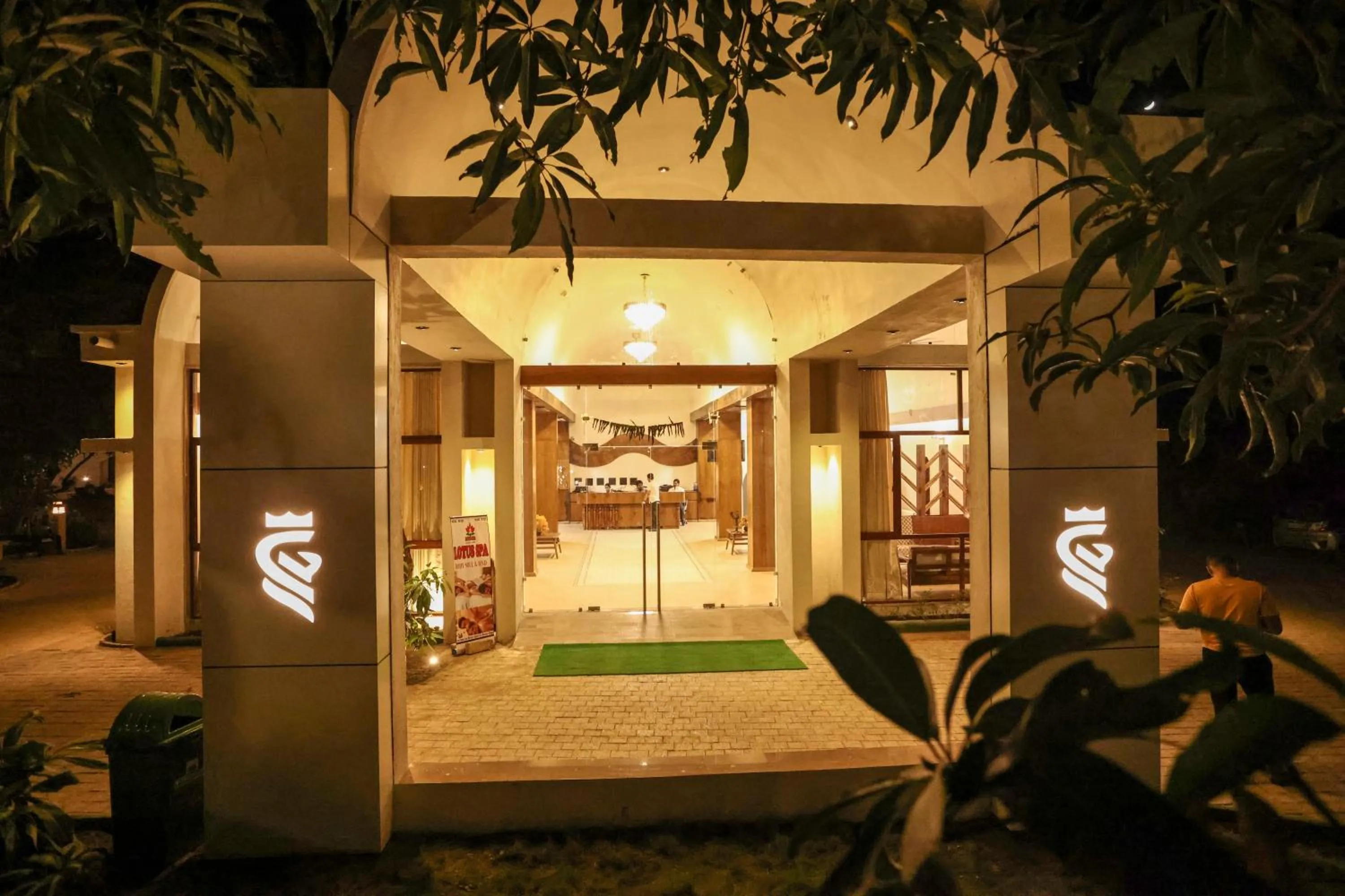 Facade/entrance in Le Casa Lion Resort A Premium Resort In Sasan Gir