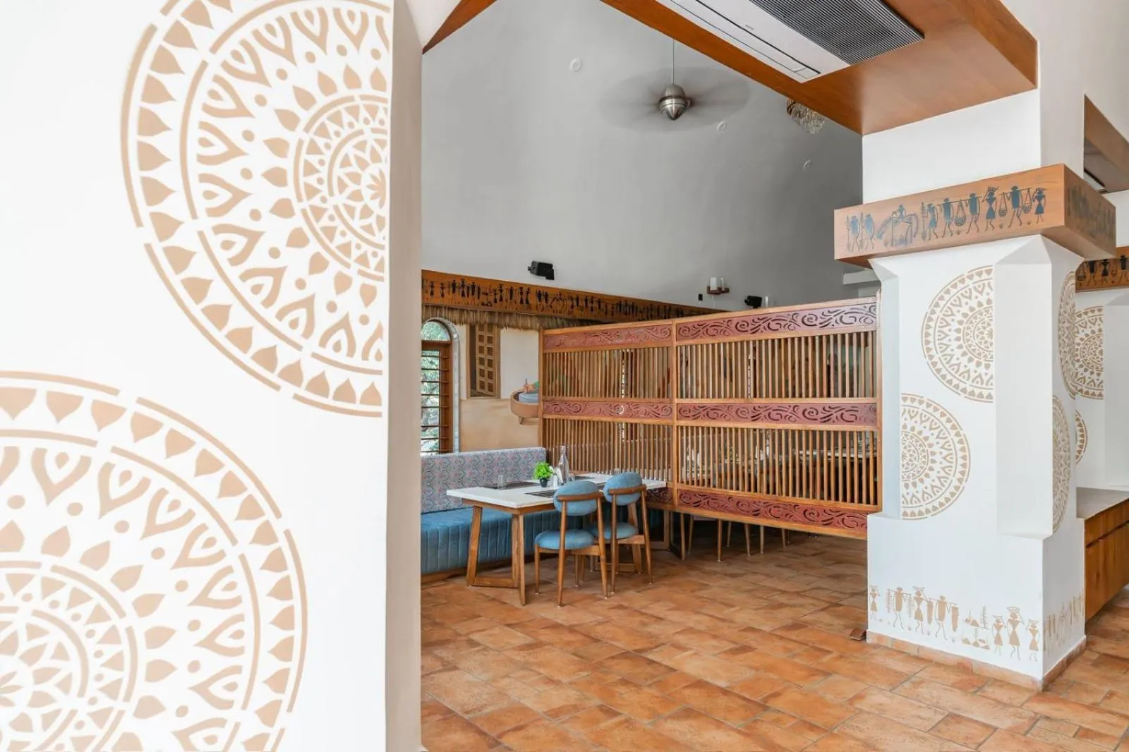 Restaurant/places to eat in Le Casa Lion Resort A Premium Resort In Sasan Gir