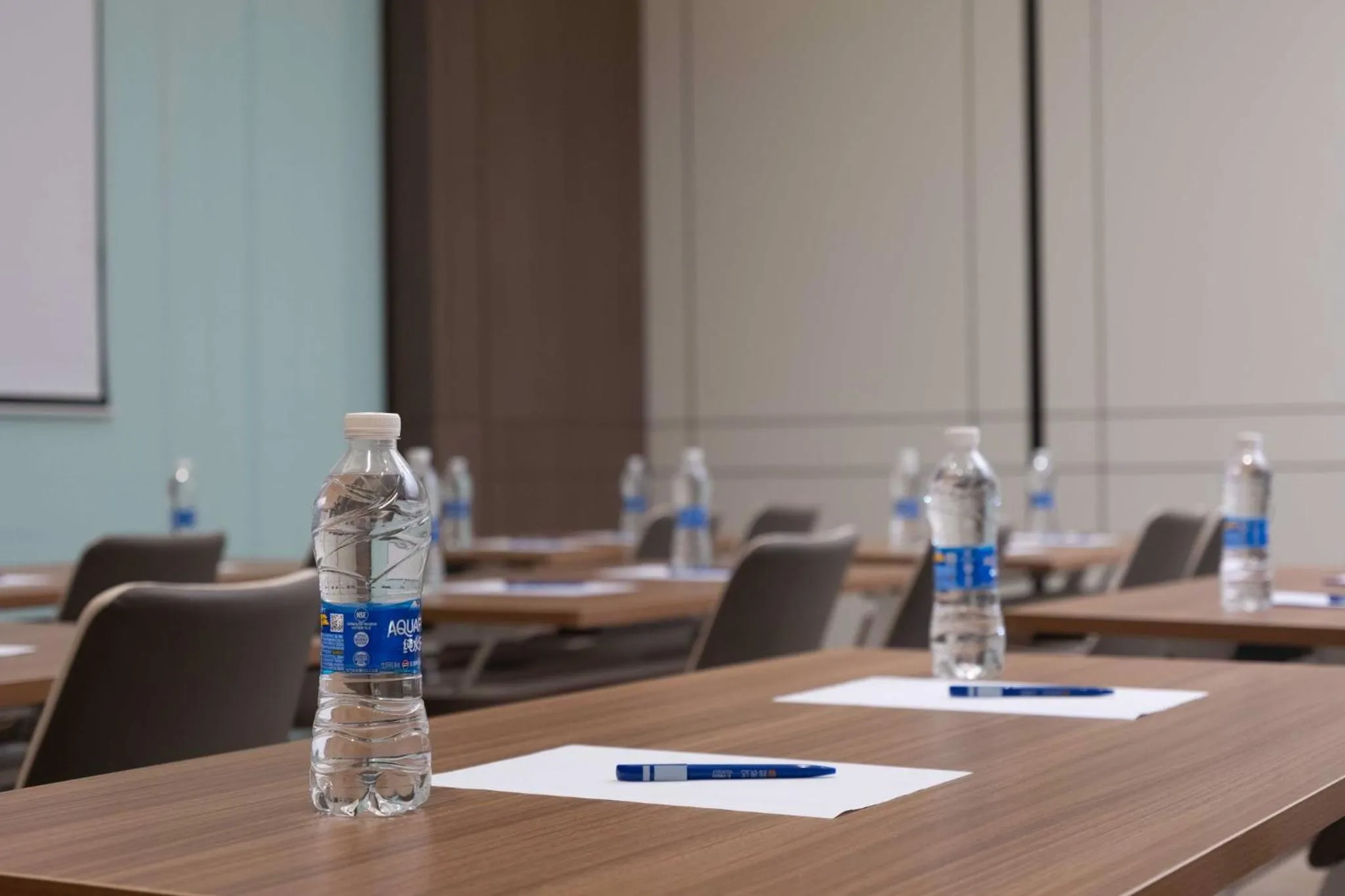 Meeting/conference room in Holiday Inn Express Hai'an Railway Station by IHG