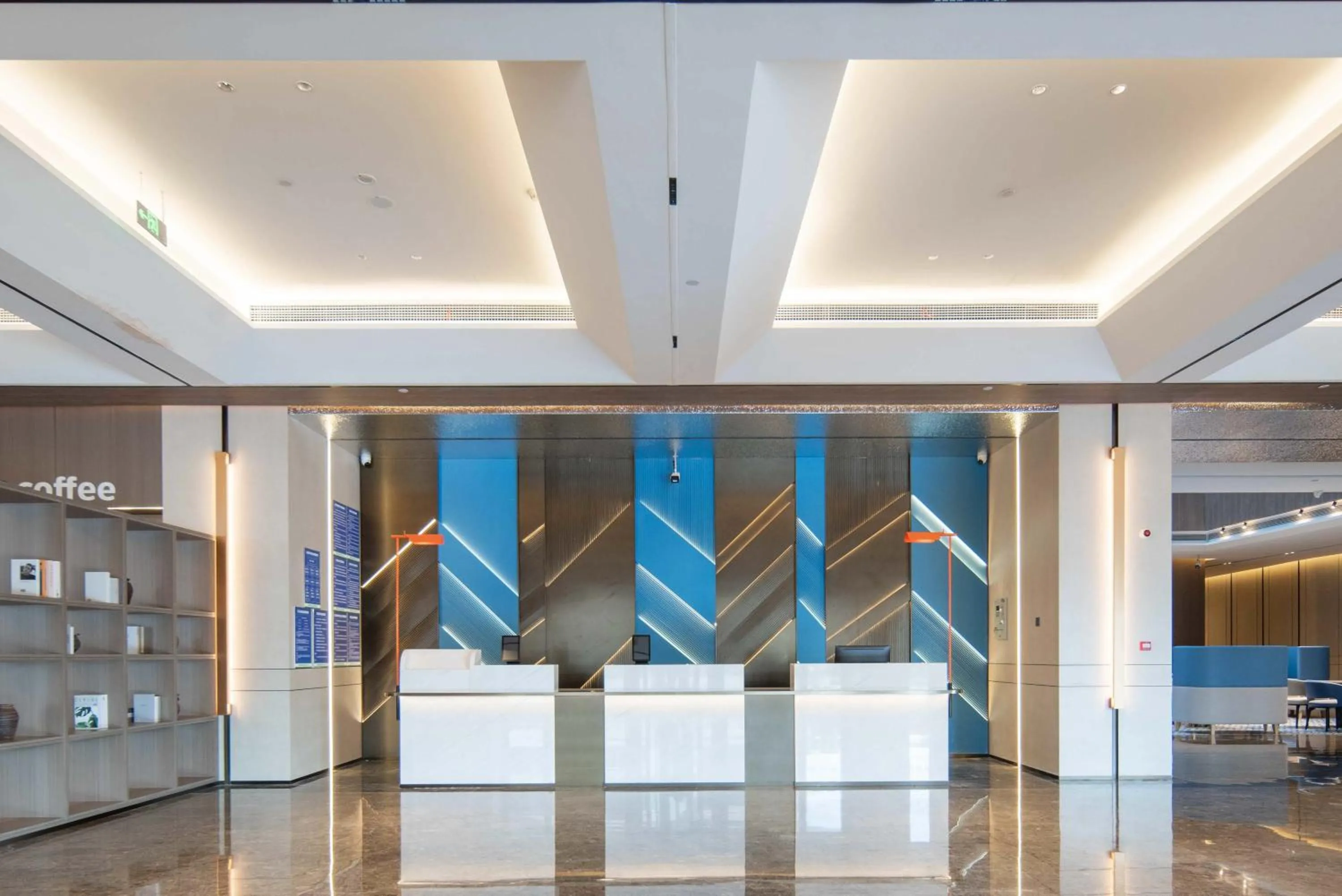Lobby or reception in Holiday Inn Express Hai'an Railway Station by IHG