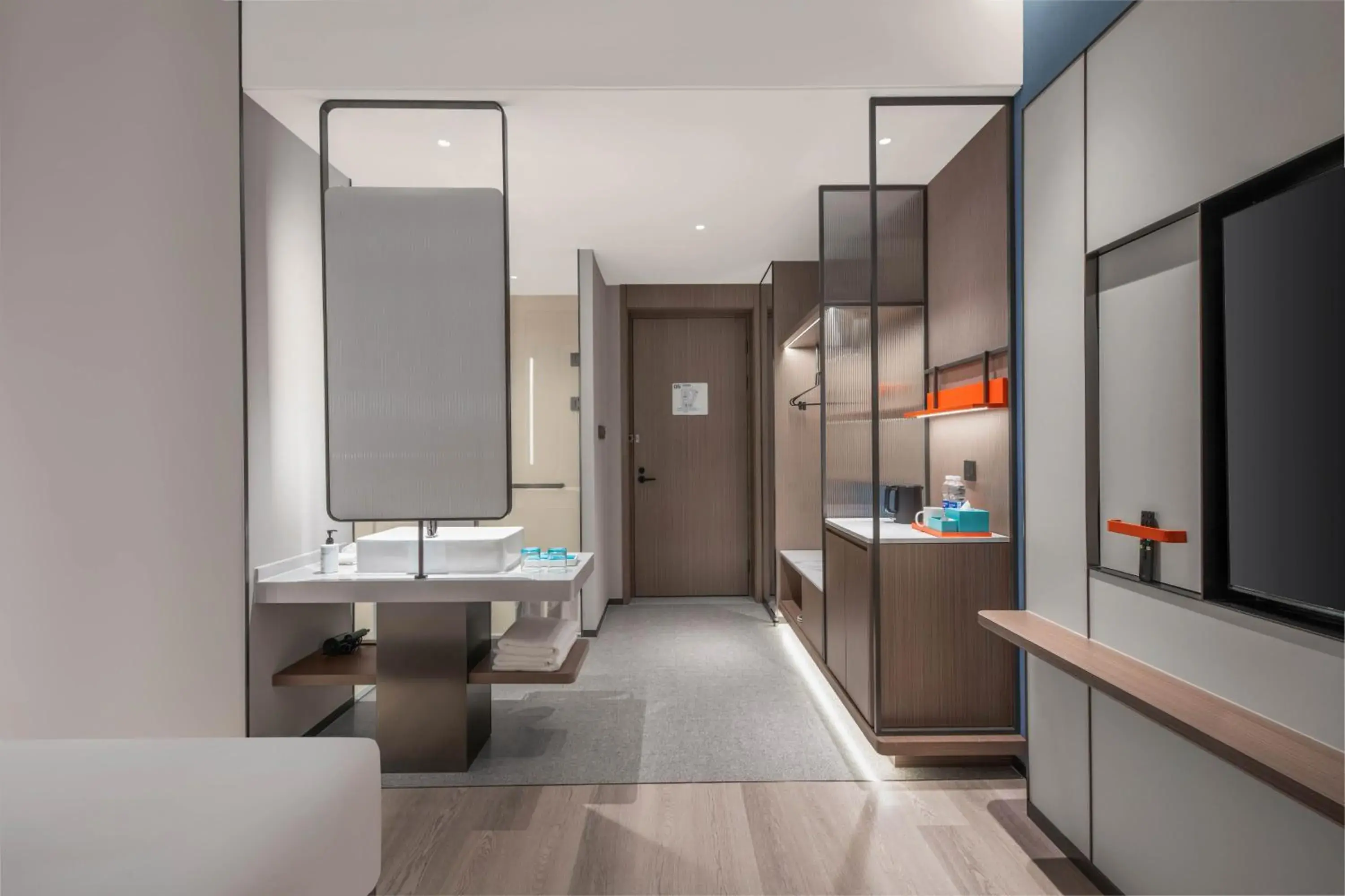 Standard King Room with City View in Holiday Inn Express Hai'an Railway Station by IHG Standard King Room with City View in Holiday Inn Express Hai'an Railway Station by IHG