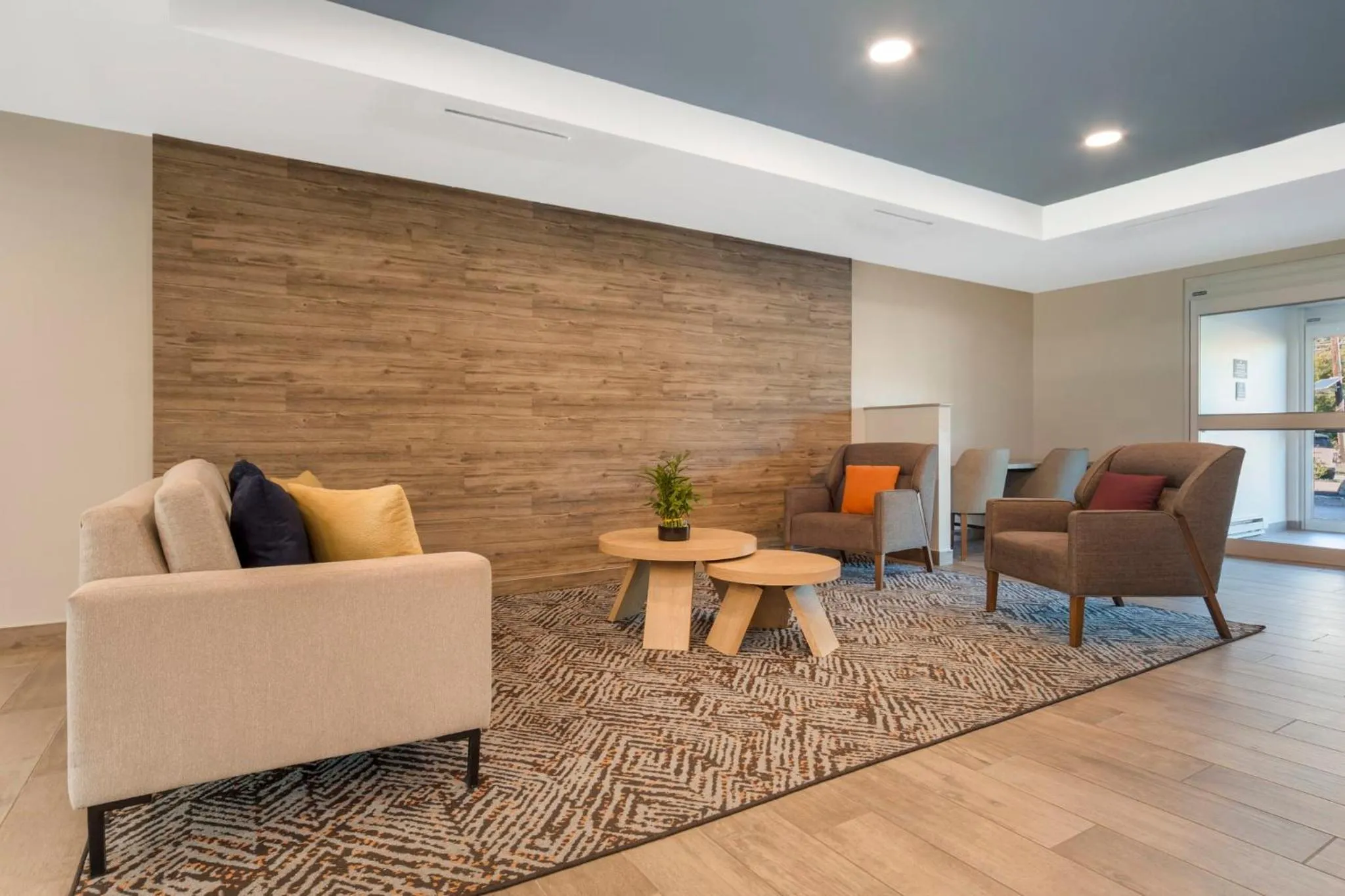 Property building in Candlewood Suites Lawrenceville - Princeton by IHG