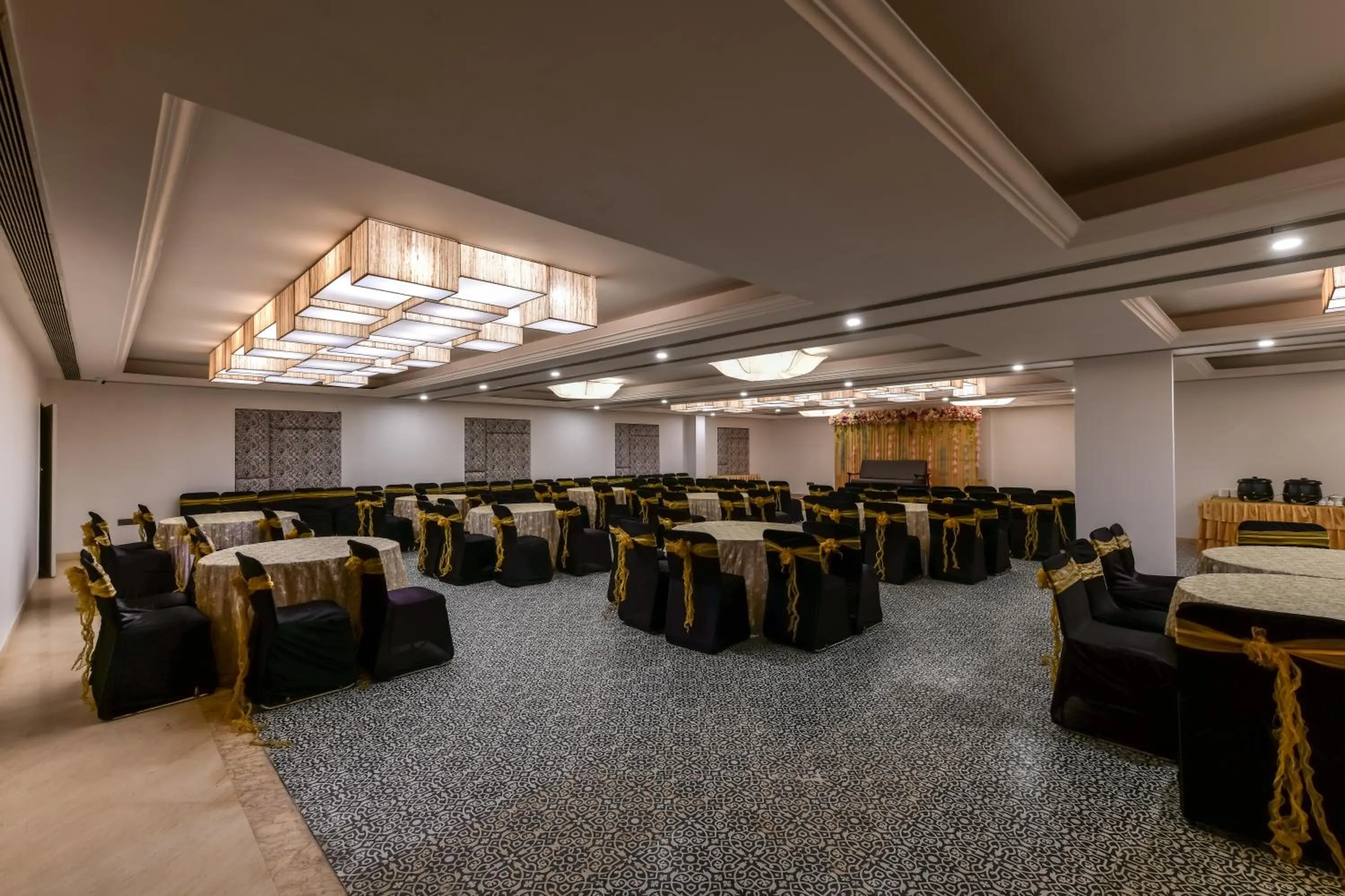 Banquet/Function facilities in Regenta Inn Downton Raipur