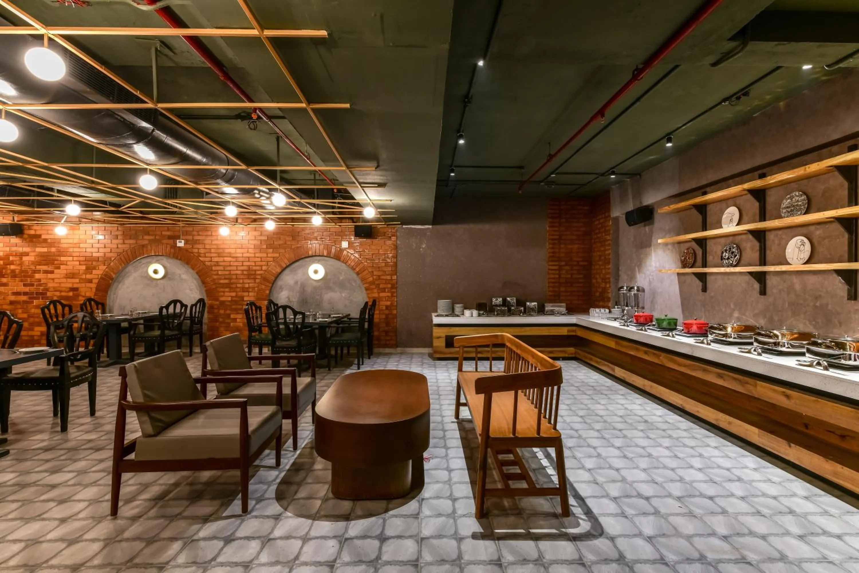 Restaurant/places to eat in Regenta Inn Downton Raipur