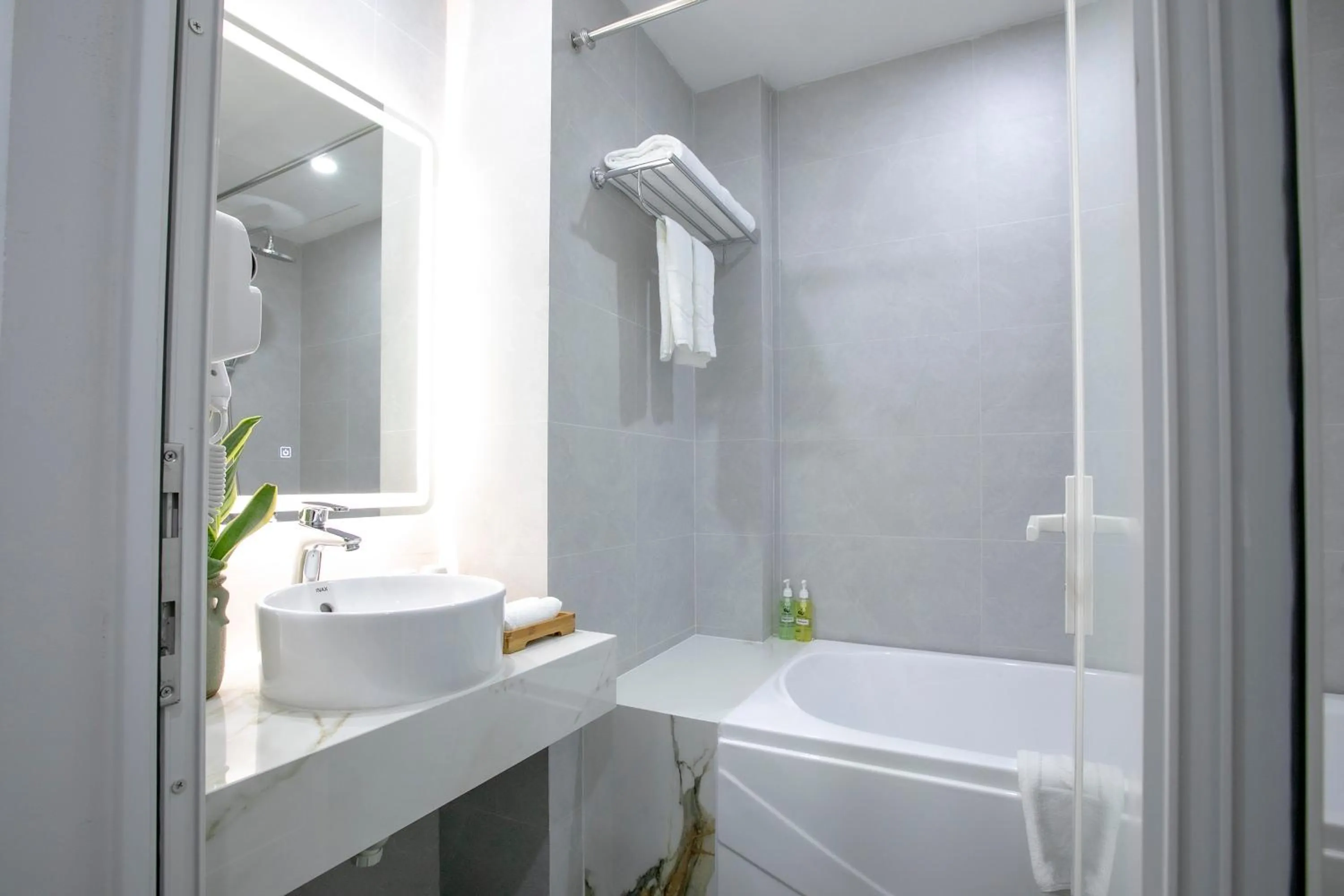 Reiwa Inn Apartment 80 Kim Ma Thuong