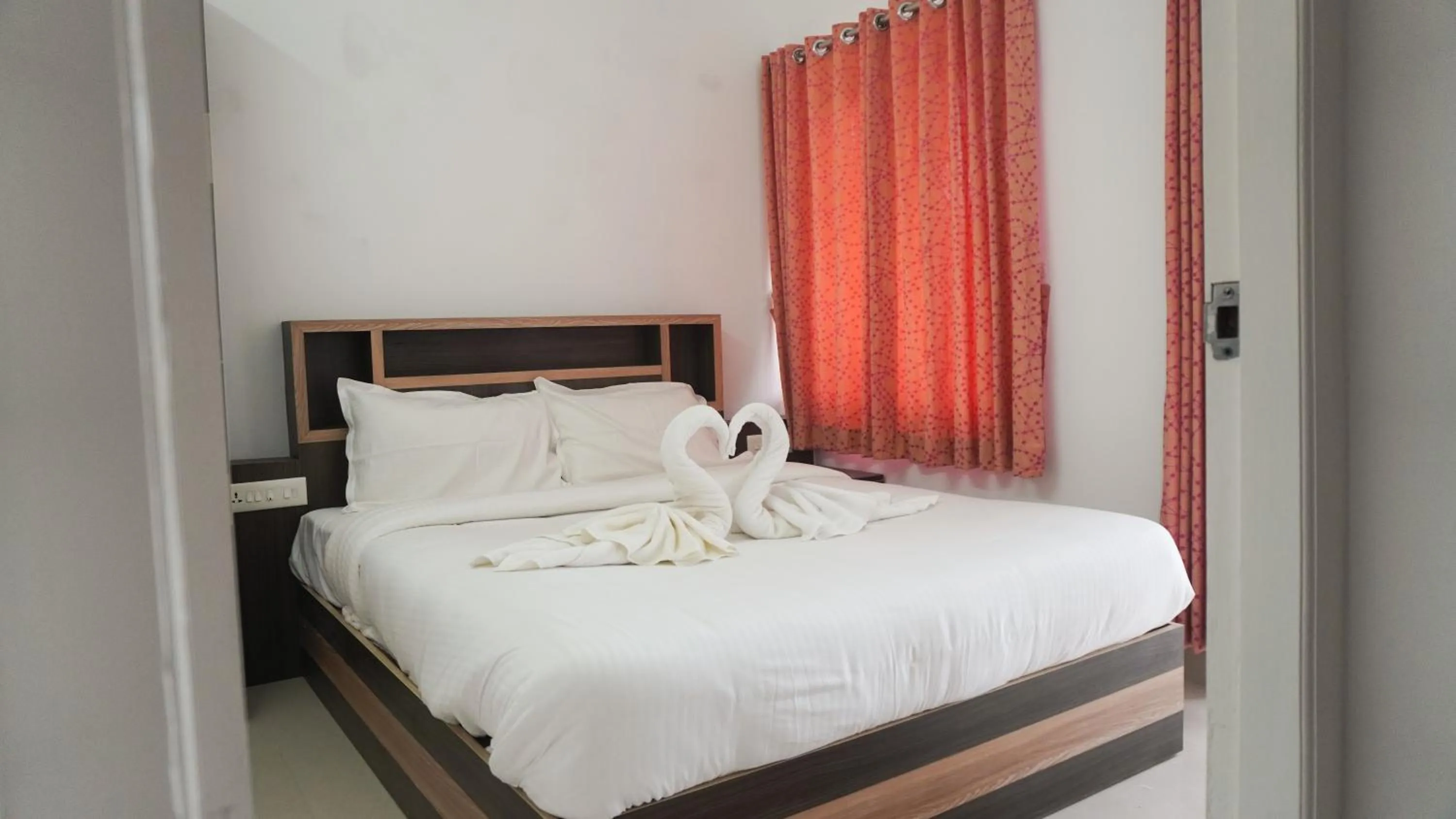 Bedroom, Bed in Rains Valley Resort By Teal Luxury Stays