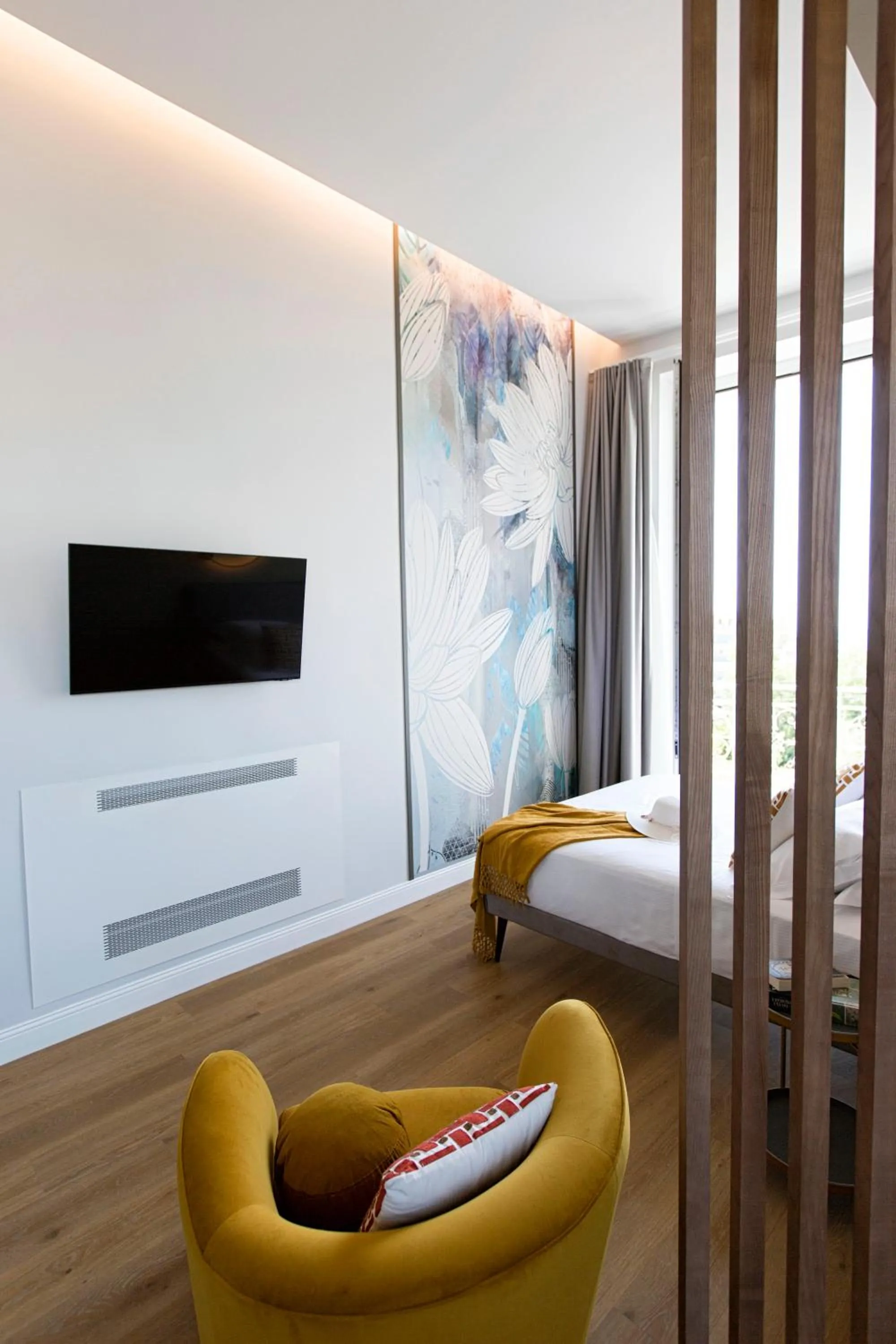 Bed in Vesuvius Palace Aparthotel