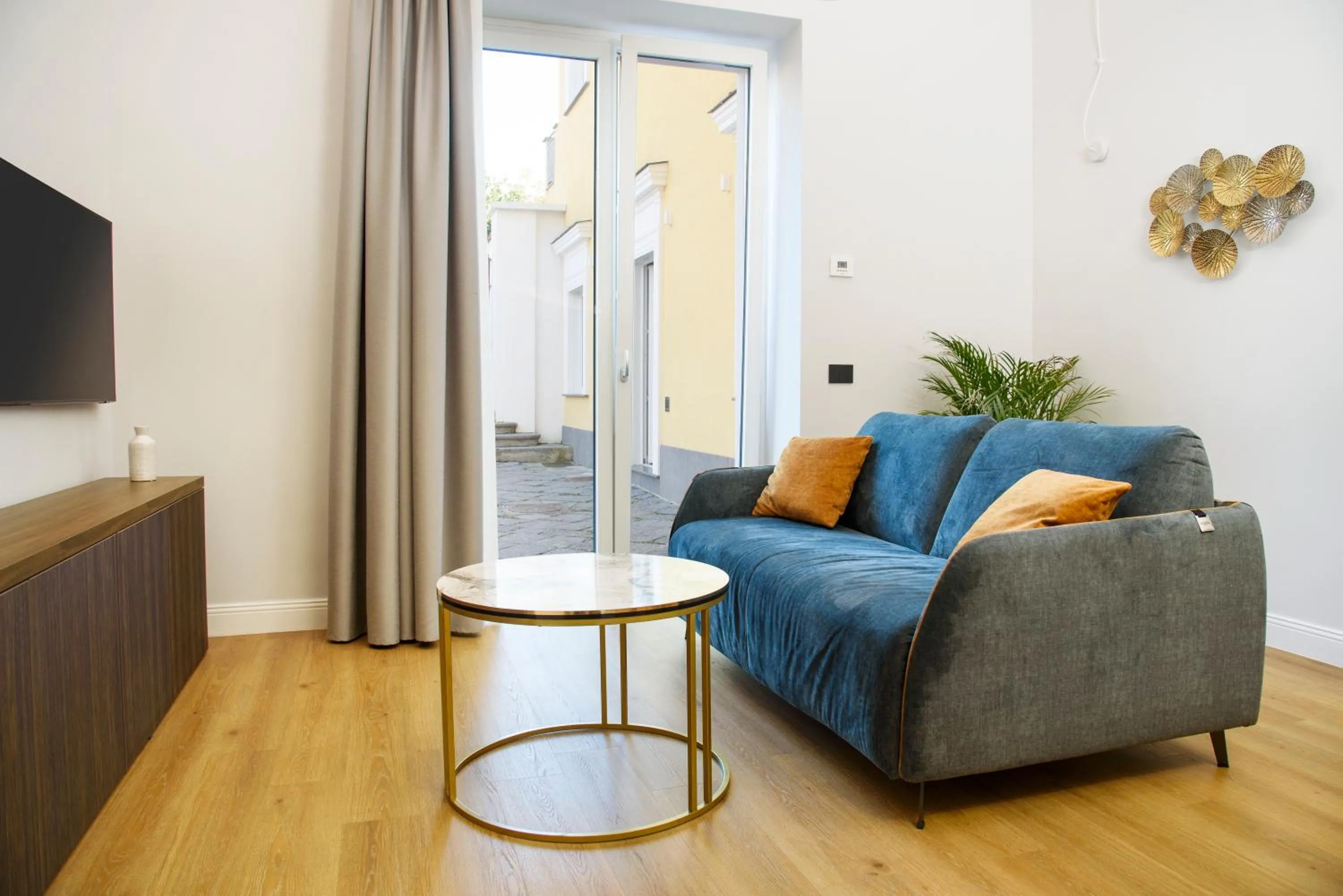 TV and multimedia in Vesuvius Palace Aparthotel