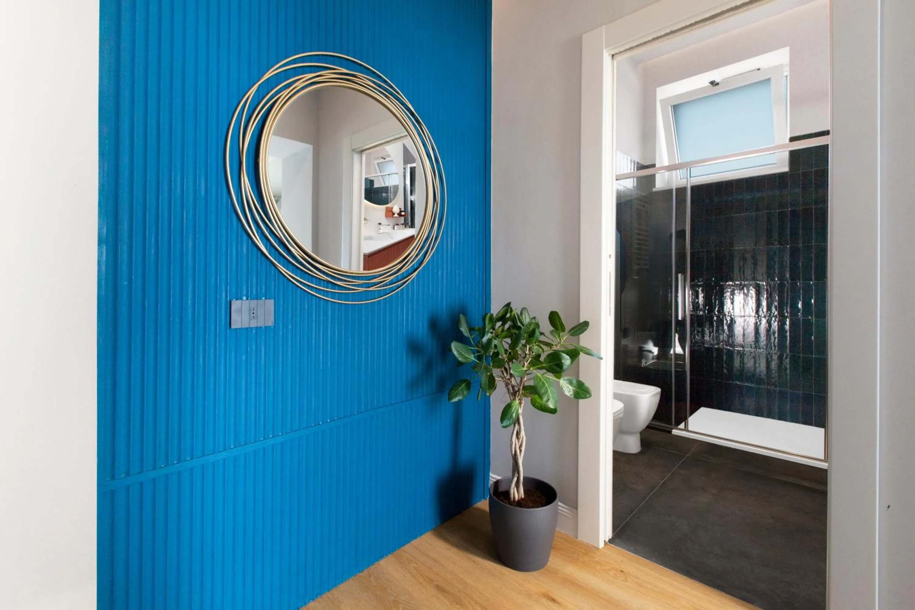 Shower in Vesuvius Palace Aparthotel