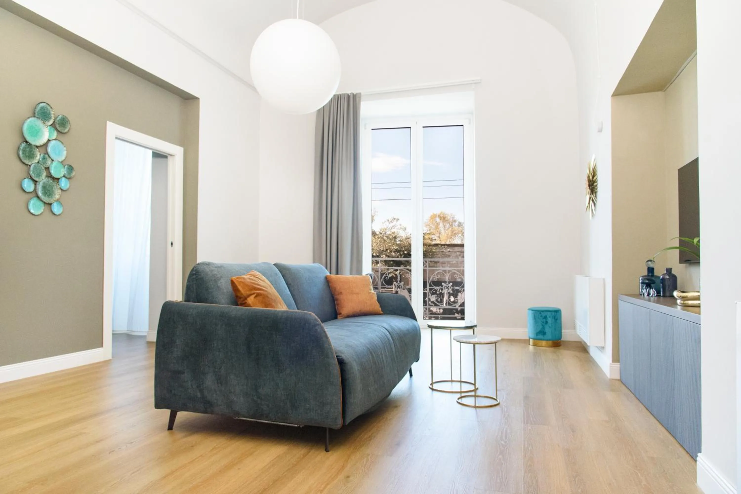 TV and multimedia in Vesuvius Palace Aparthotel