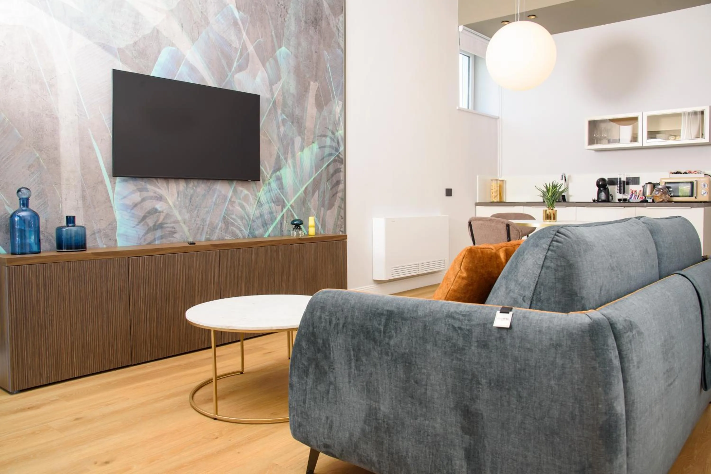 TV and multimedia in Vesuvius Palace Aparthotel