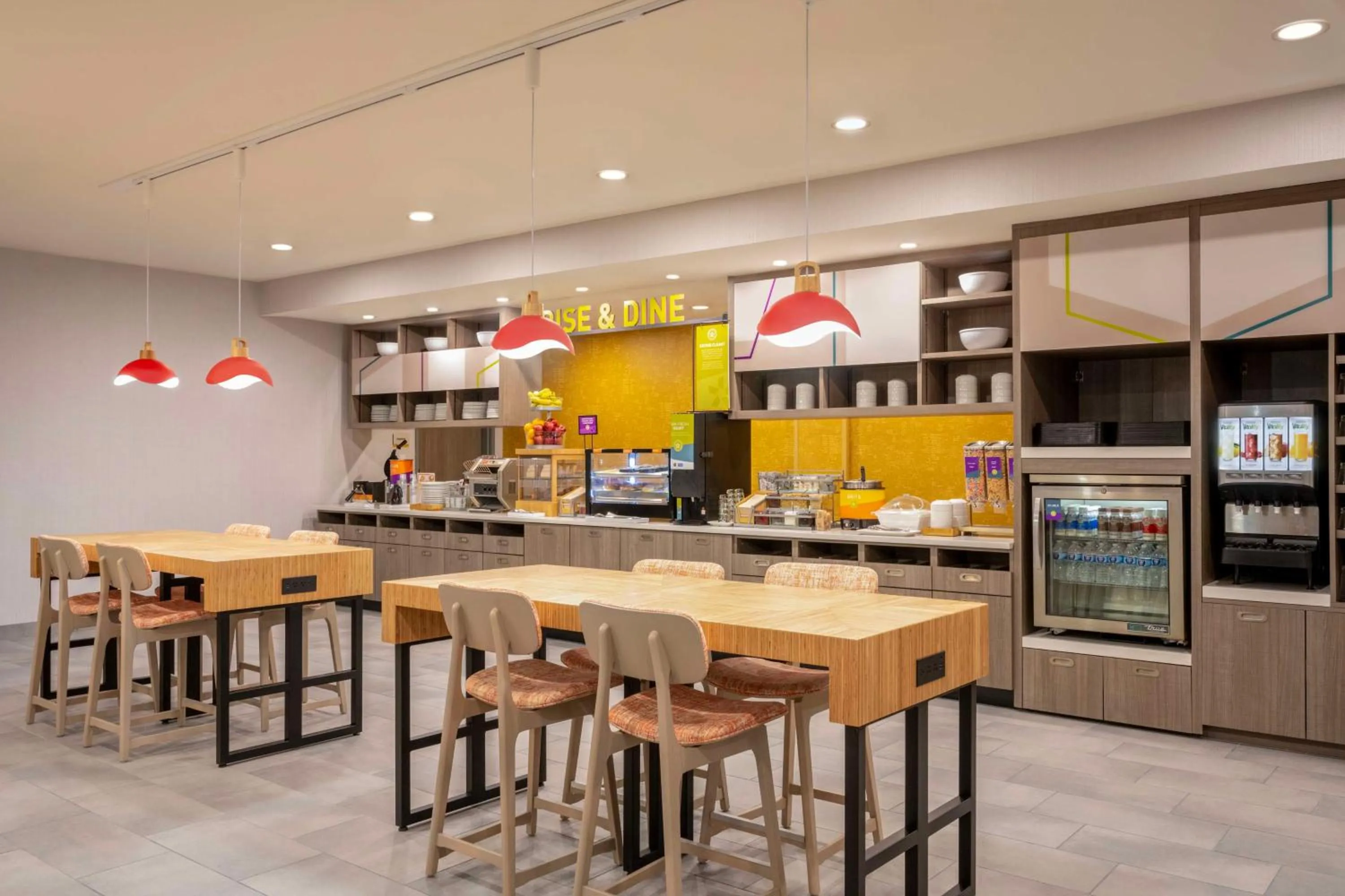 Breakfast in Home2 Suites By Hilton Jonesboro