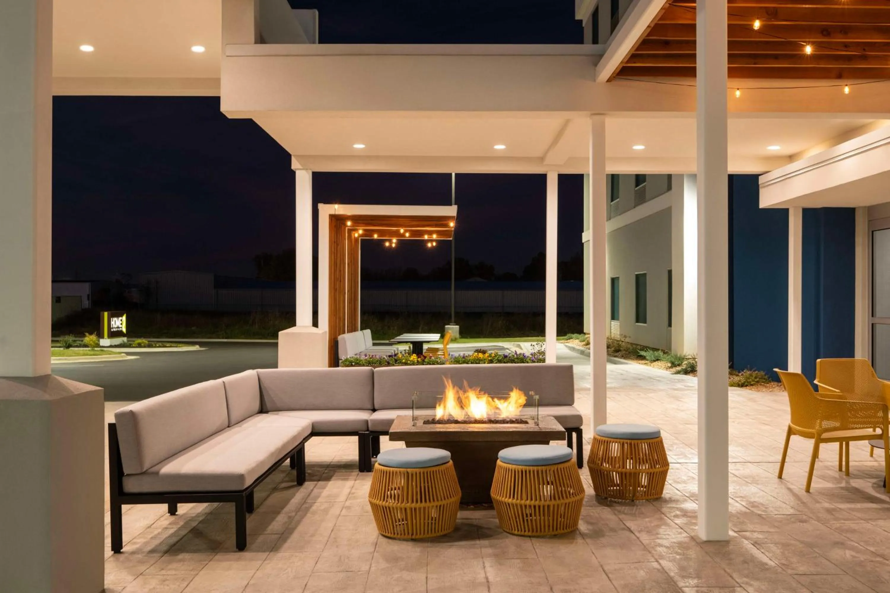 Patio in Home2 Suites By Hilton Jonesboro