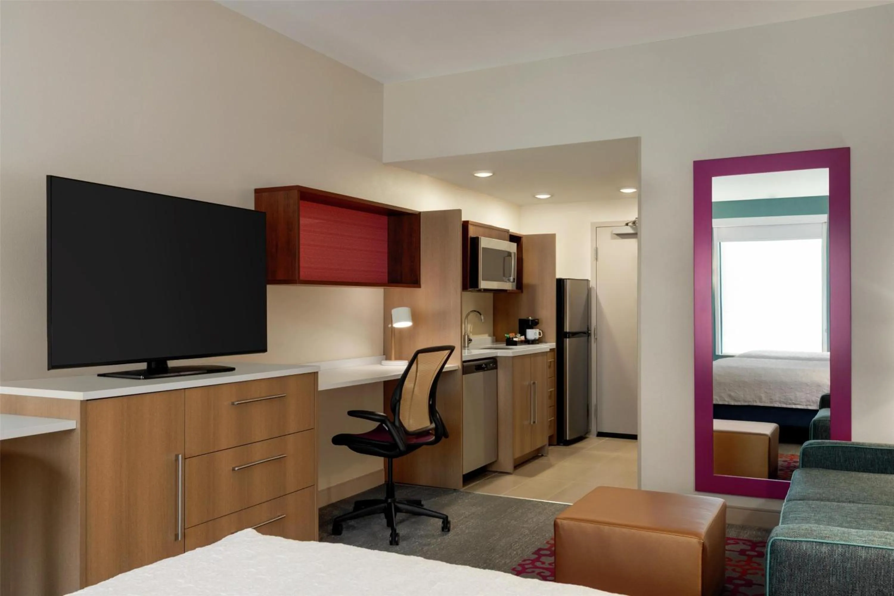 Kitchen or kitchenette in Home2 Suites By Hilton Dublin