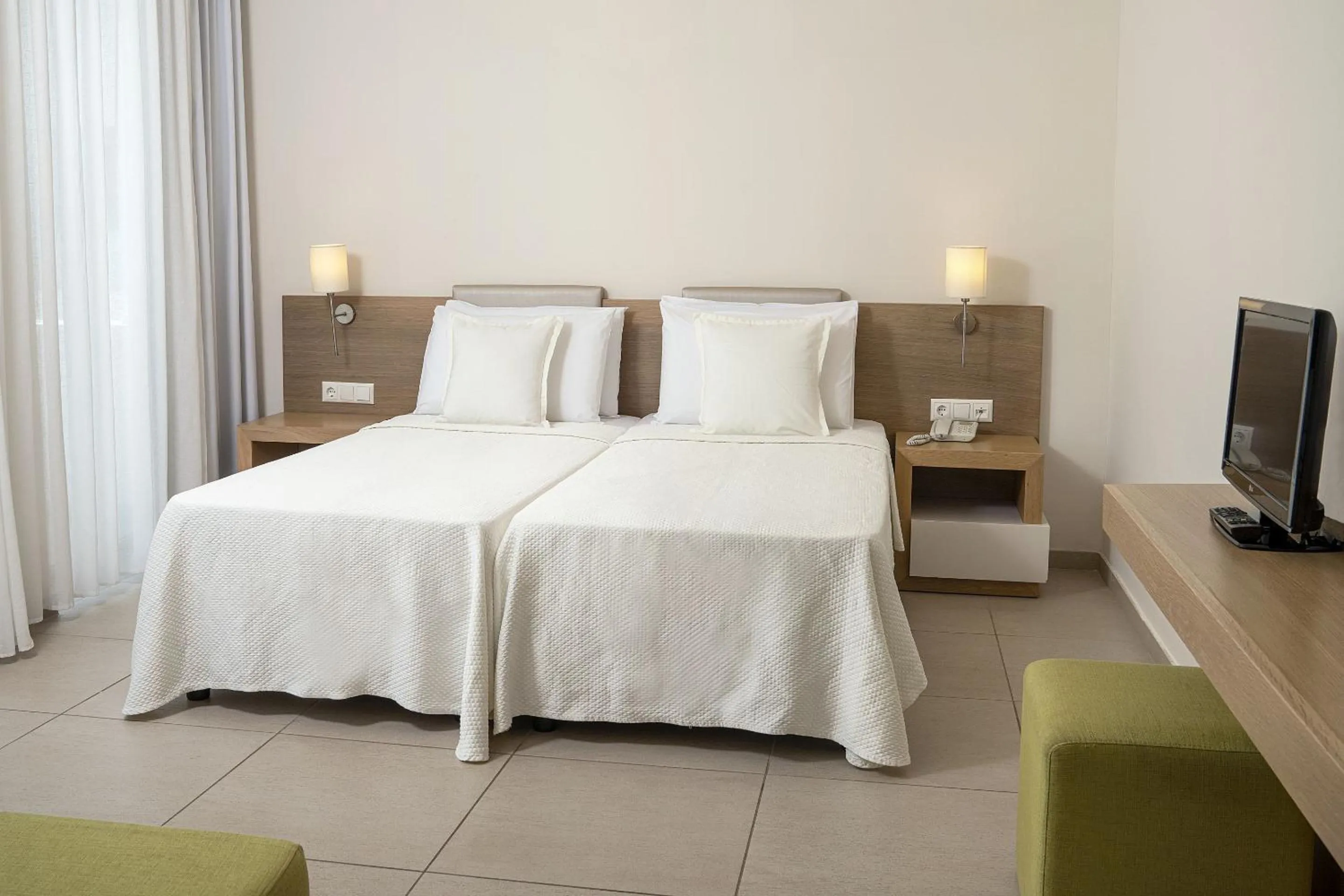 Bed in Maritimo Beach Hotel