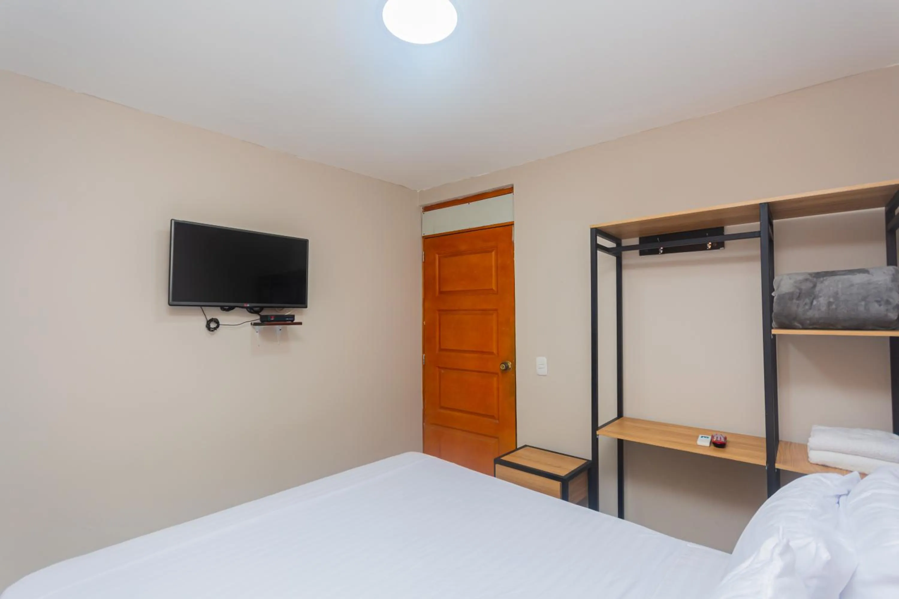 Photo of the whole room, Bed in Hotel Tropical San Jeronimo