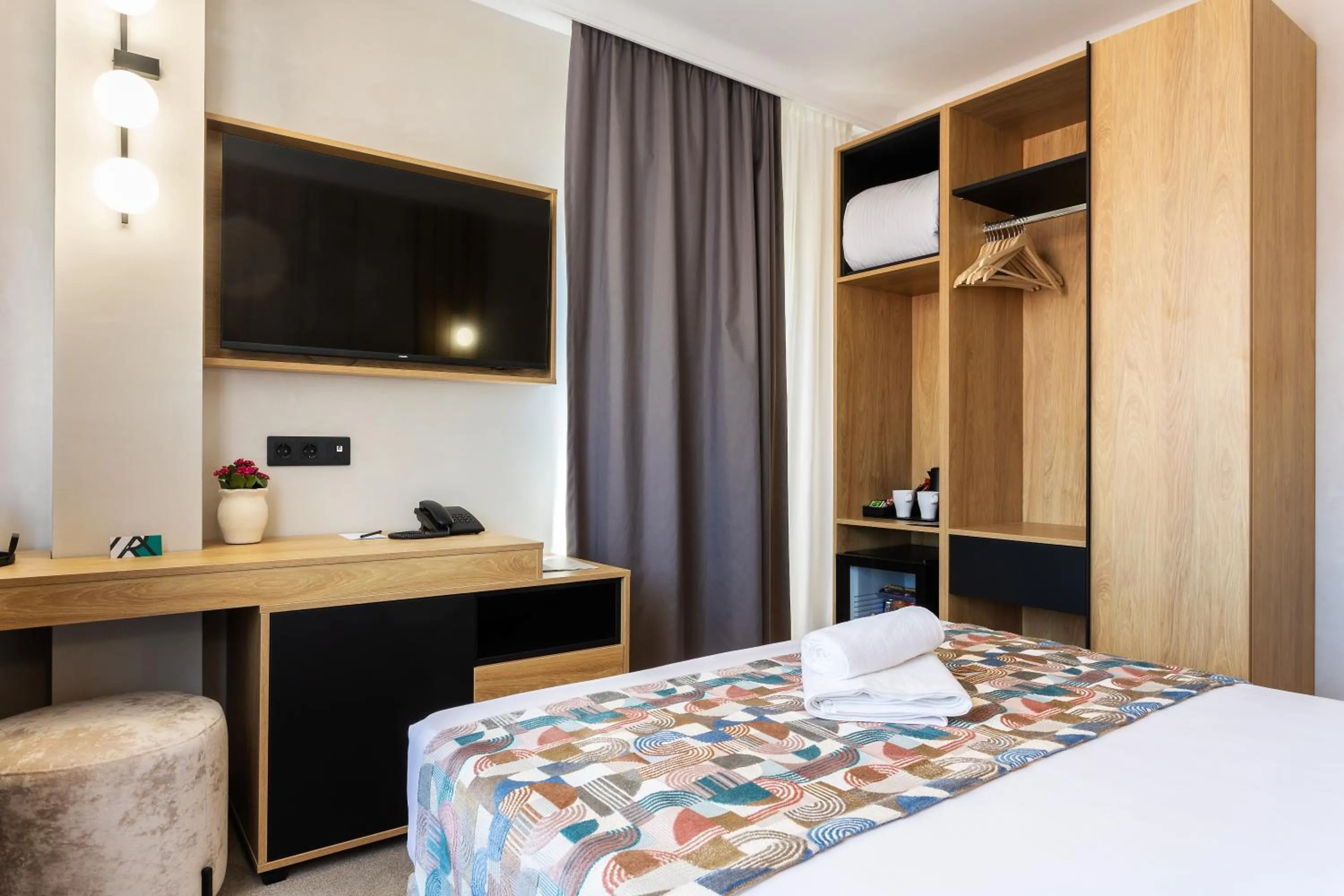 Bed in AMAR Design Hotel by HMG