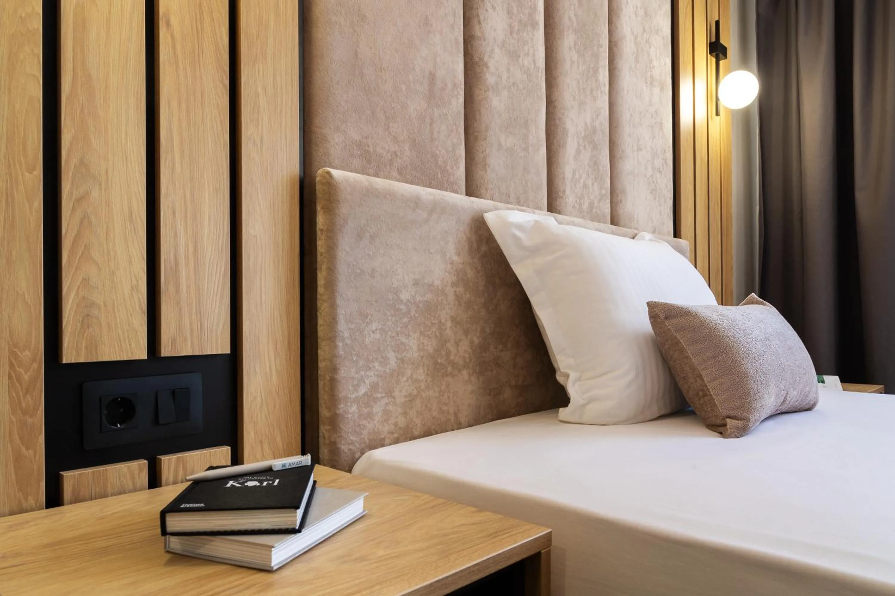 Bedroom, Bed in AMAR Design Hotel by HMG