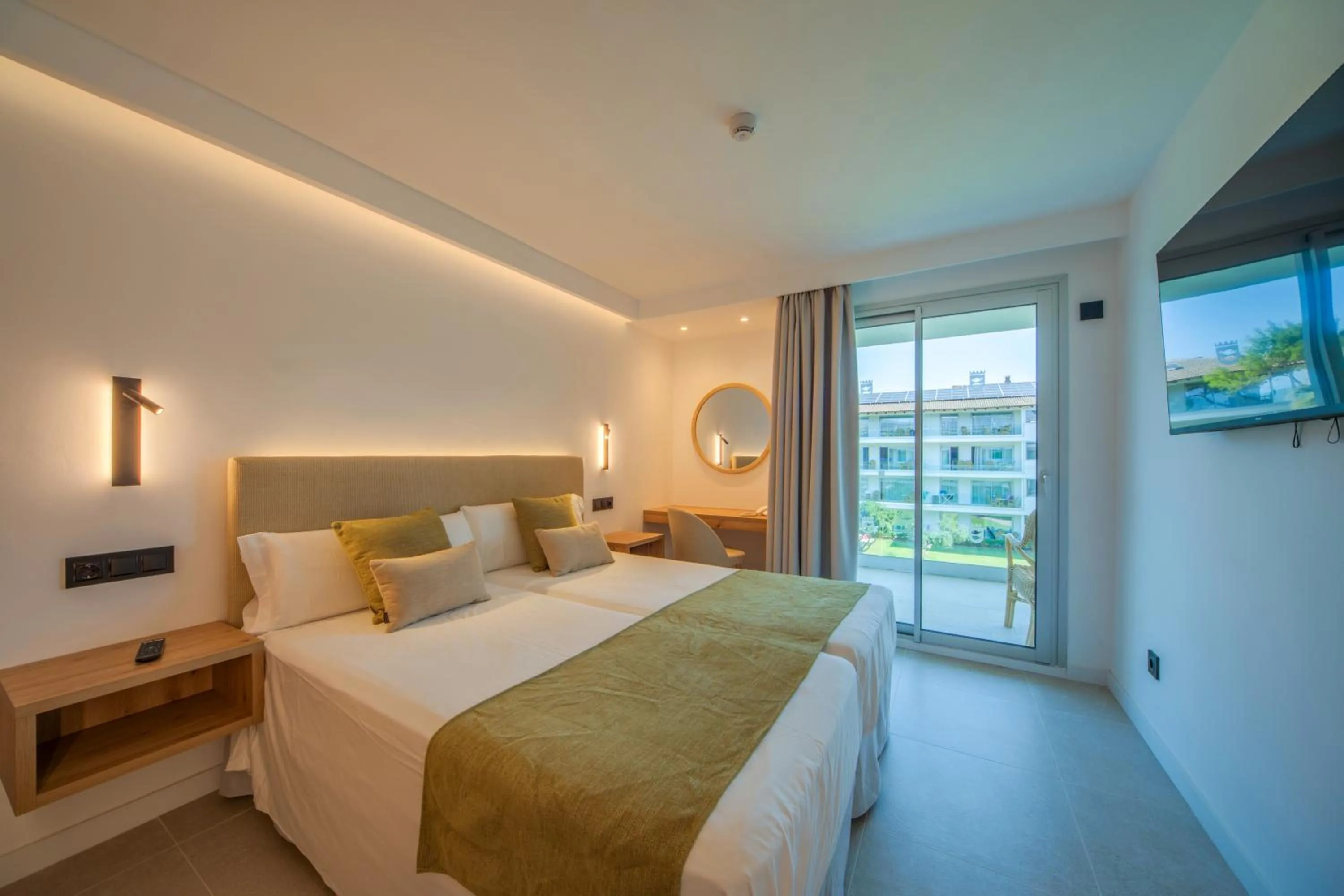 Bedroom, Bed in Playa Esperanza Resort Affiliated by Meliá