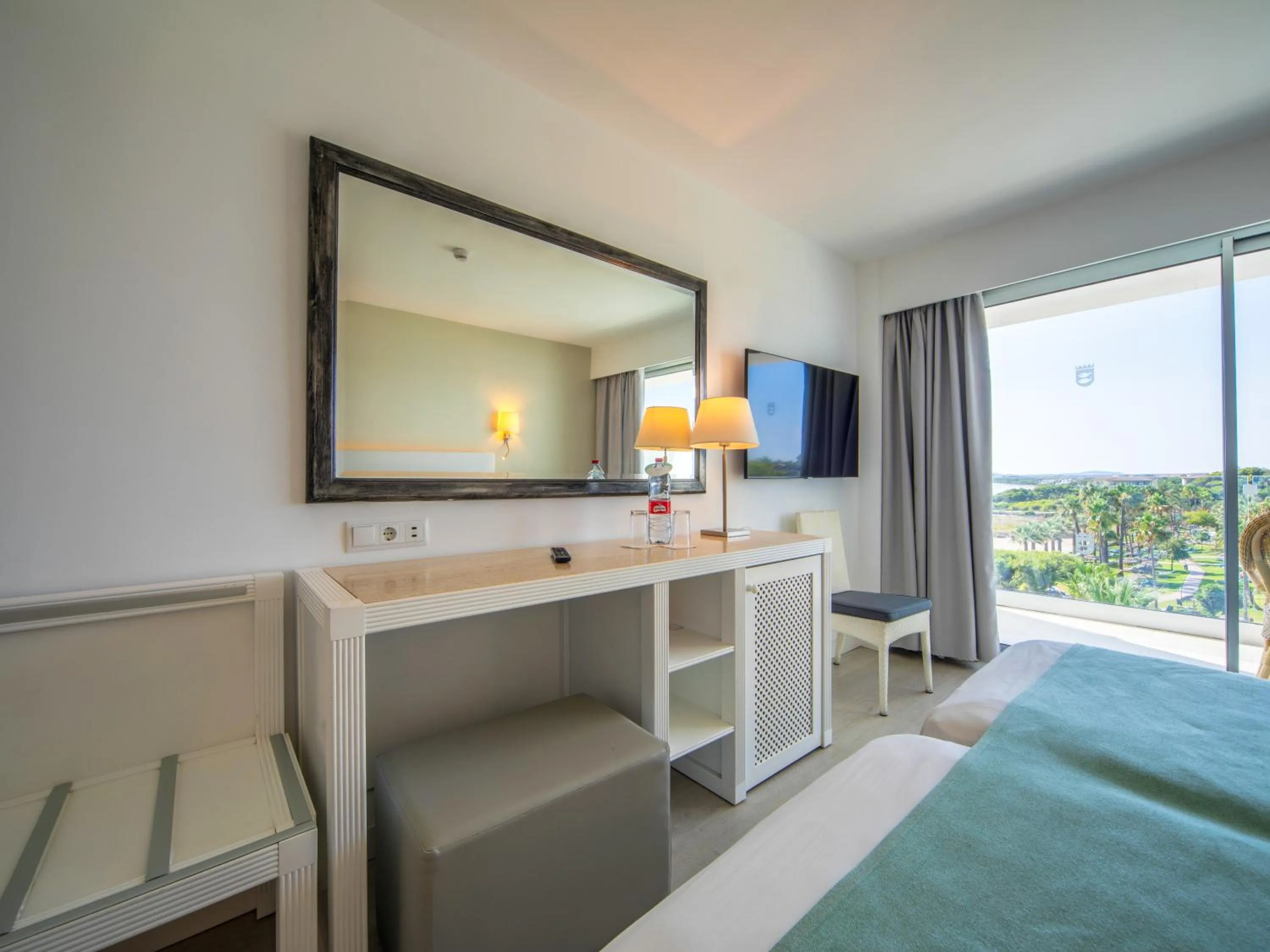 Photo of the whole room, Bed in Playa Esperanza Resort Affiliated by Meliá