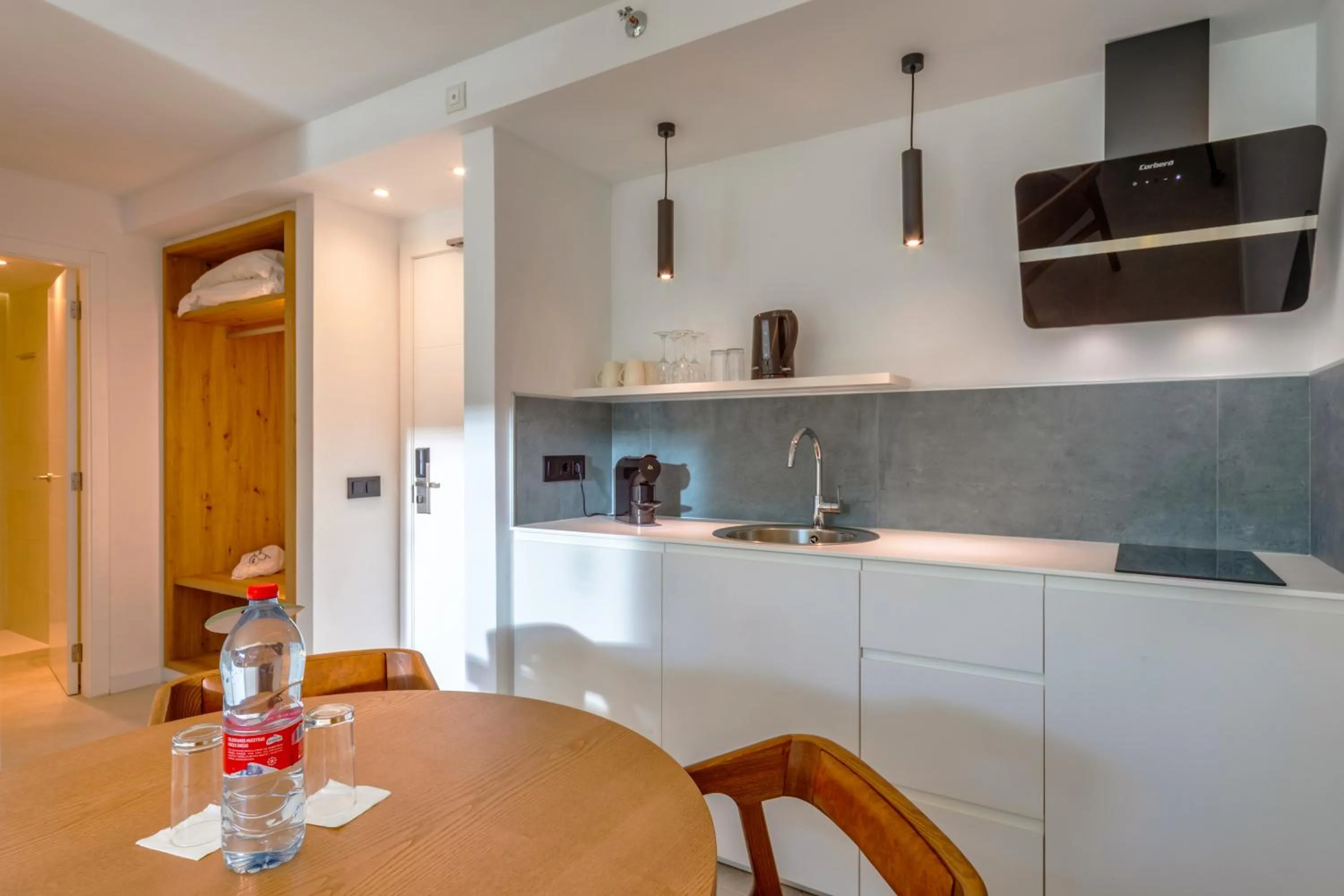 Kitchen or kitchenette in Playa Esperanza Resort Affiliated by Meliá