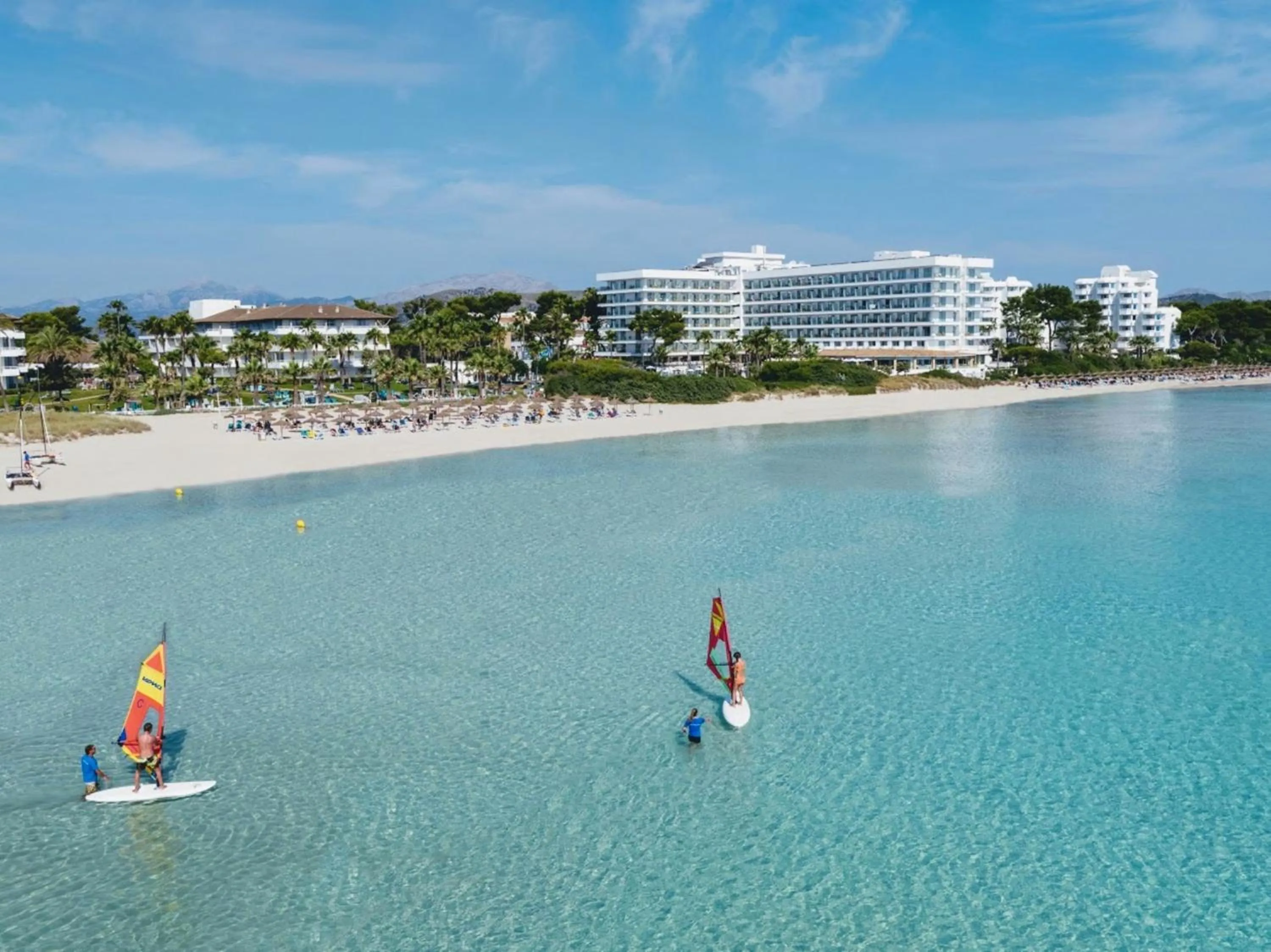 People in Playa Esperanza Resort Affiliated by Meliá