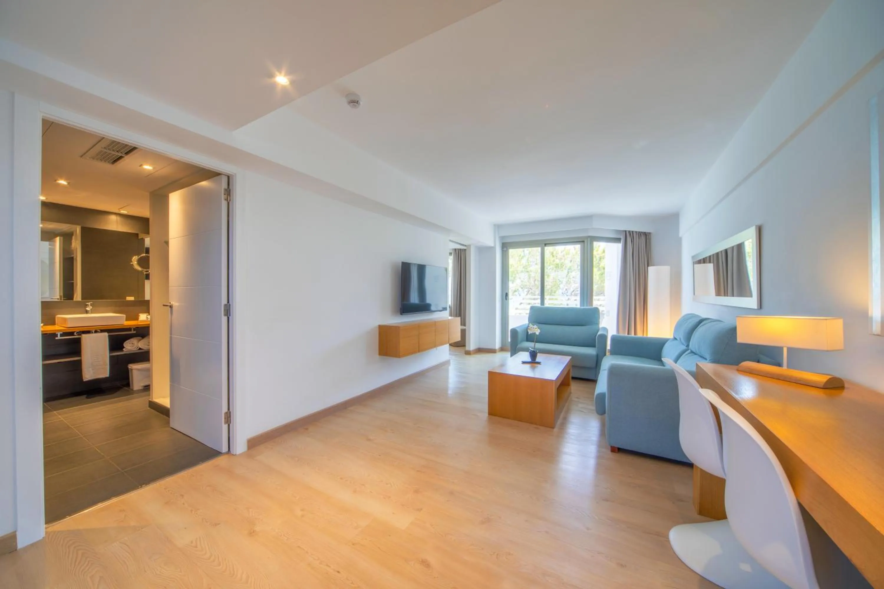 Living room in Playa Esperanza Resort Affiliated by Meliá