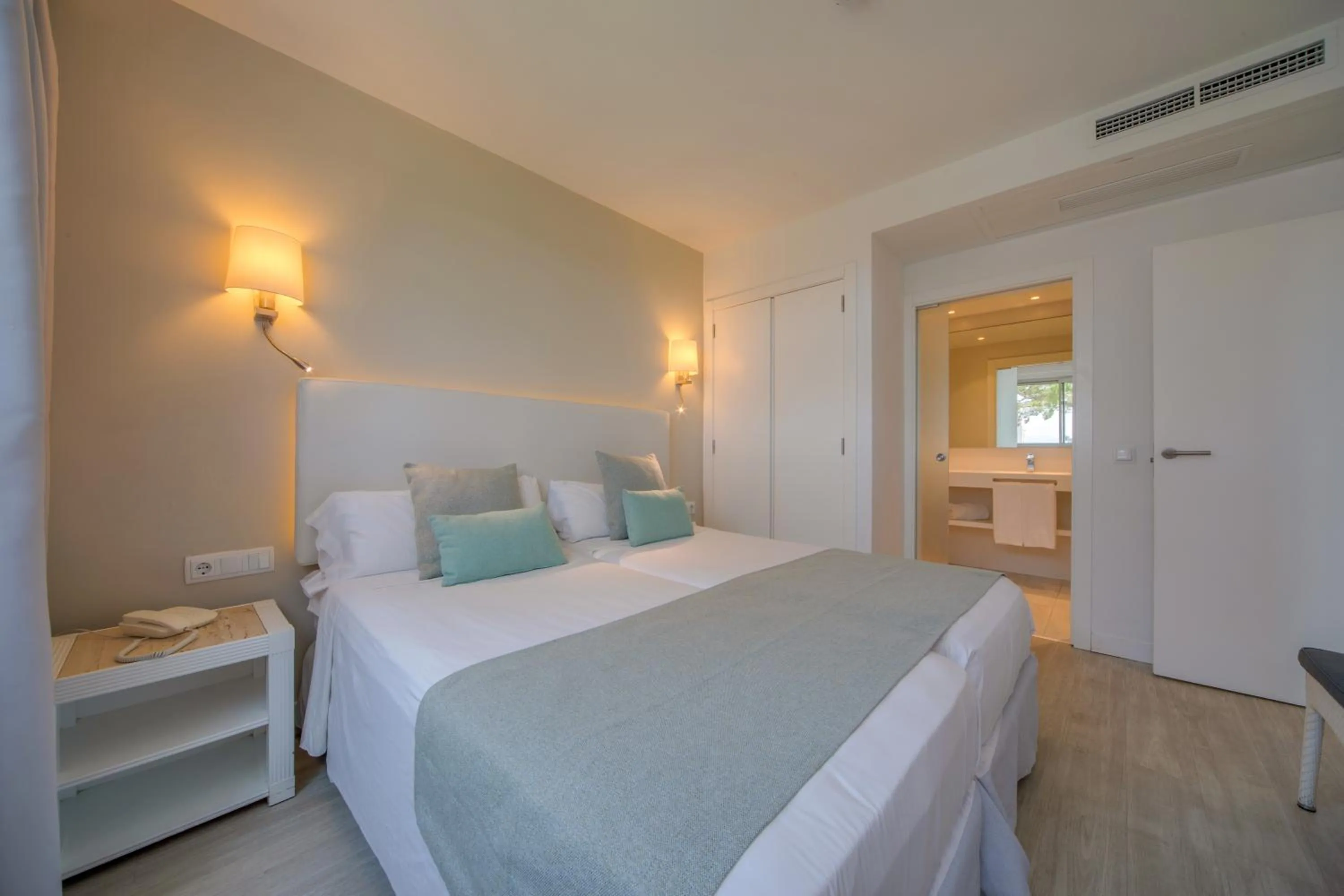 Photo of the whole room, Bed in Playa Esperanza Resort Affiliated by Meliá