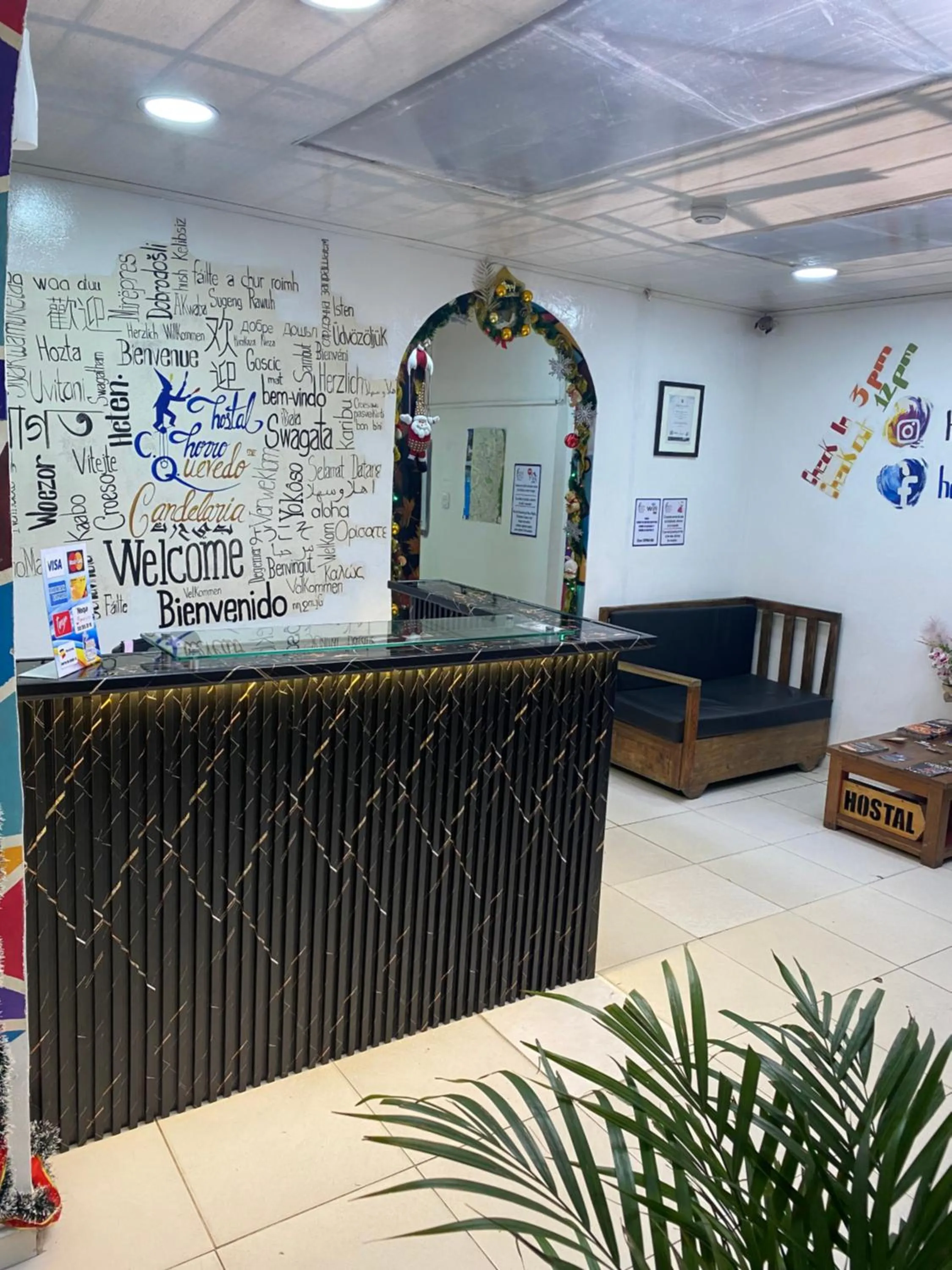 Lobby or reception in H C De Quevedo