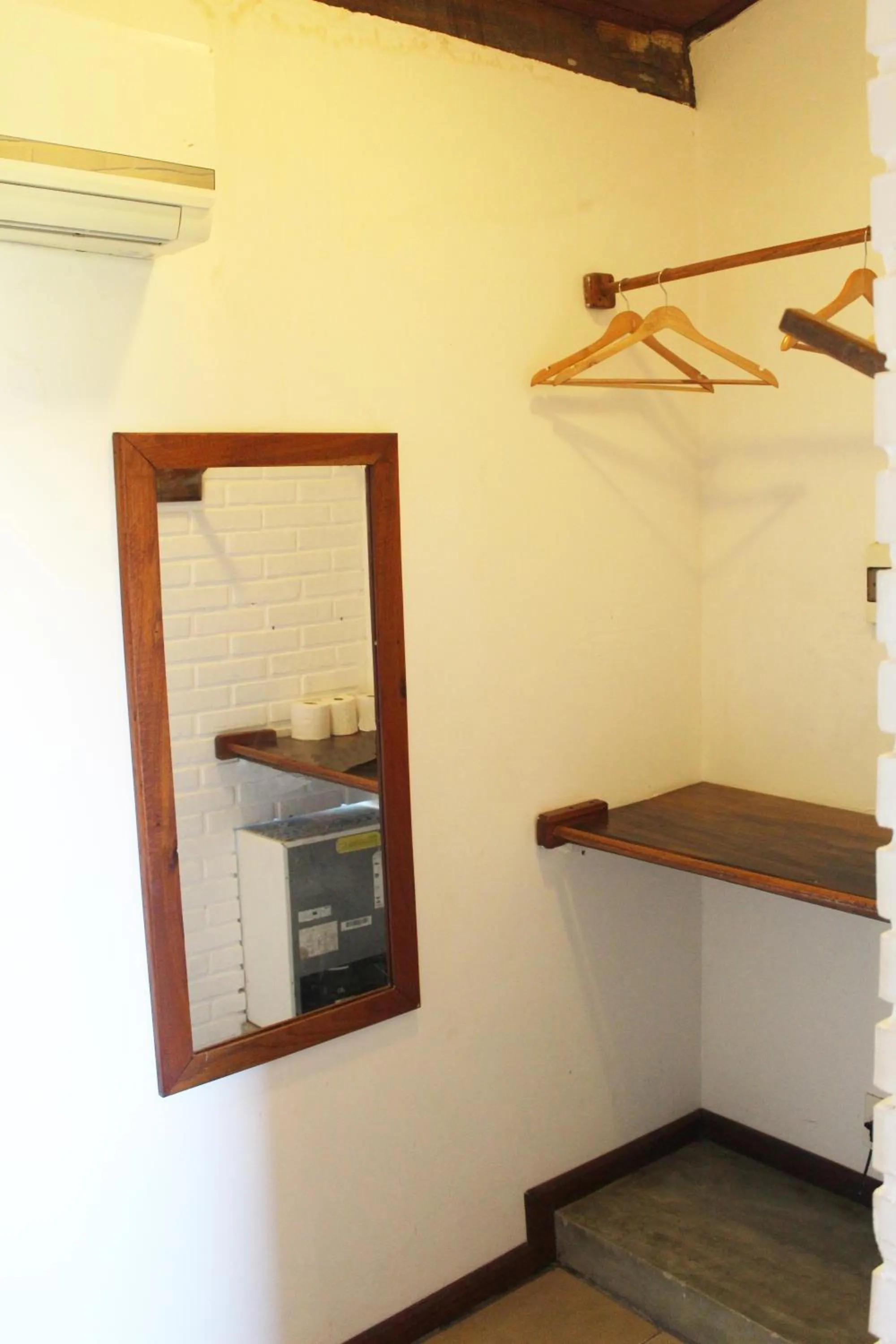 wardrobe in Pousada Velas e Vento - Barra Grande, Taipu de Fora, Maraú