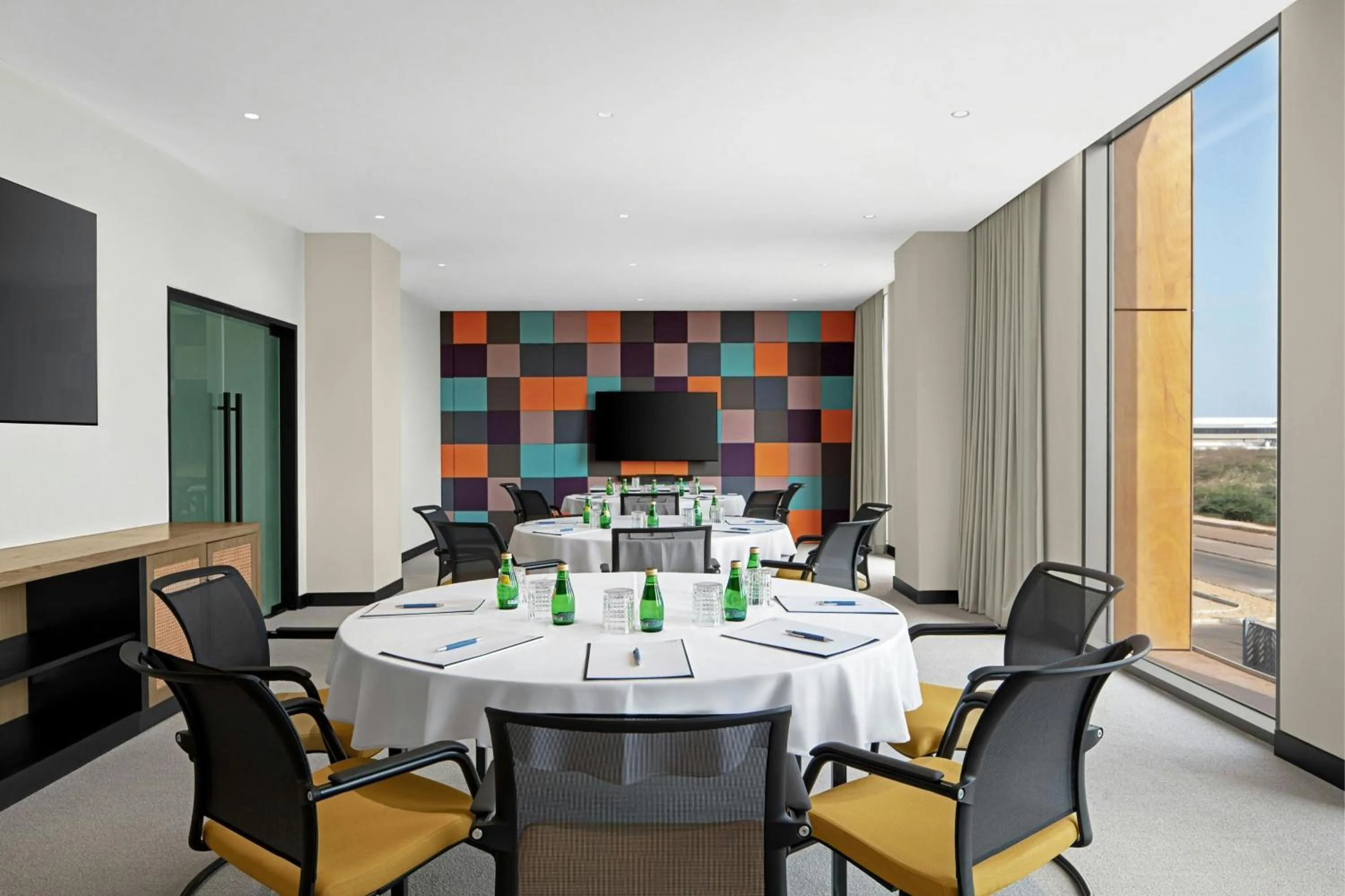 Meeting/conference room in Four Points by Sheraton Dakar Diamniadio