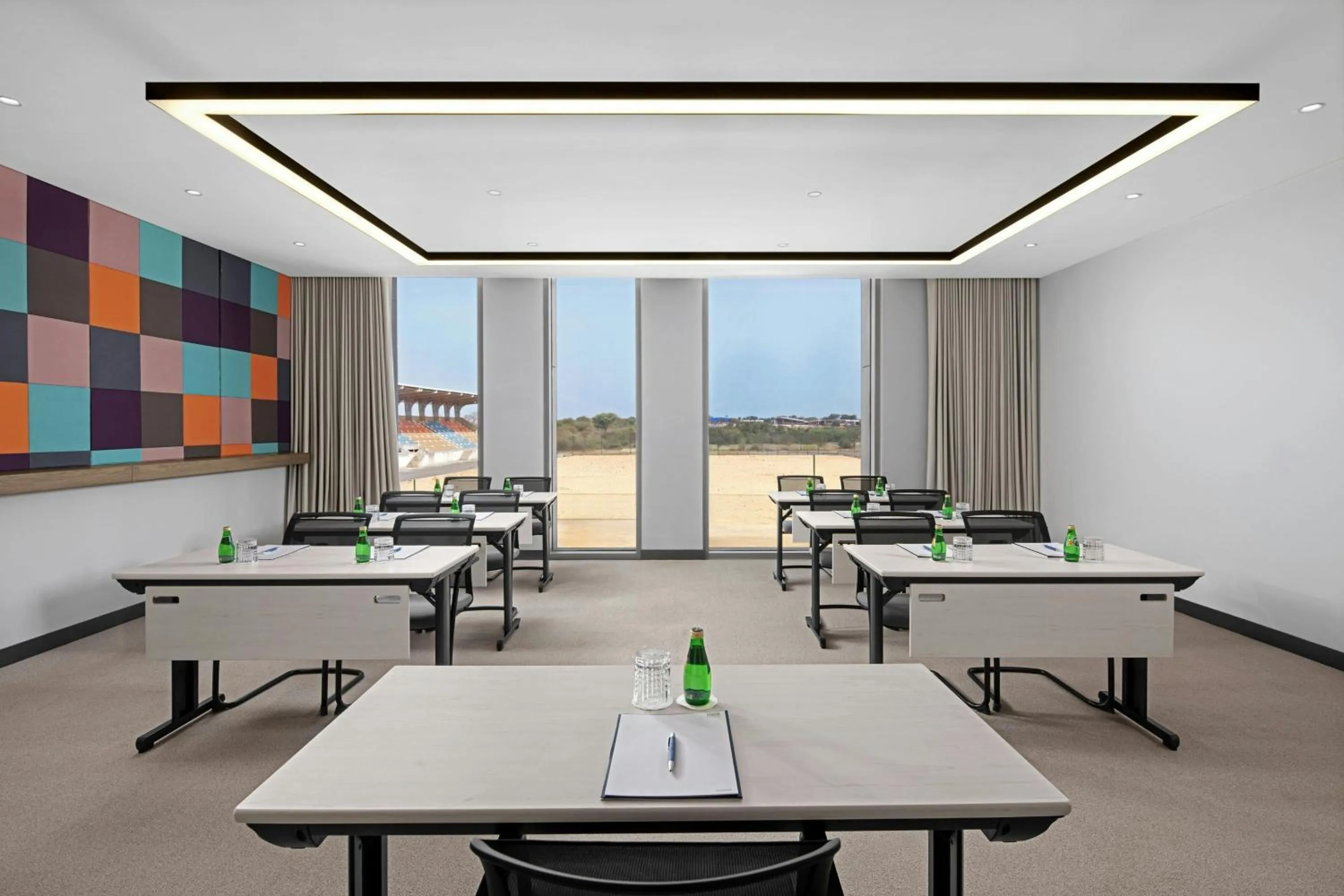 Meeting/conference room in Four Points by Sheraton Dakar Diamniadio