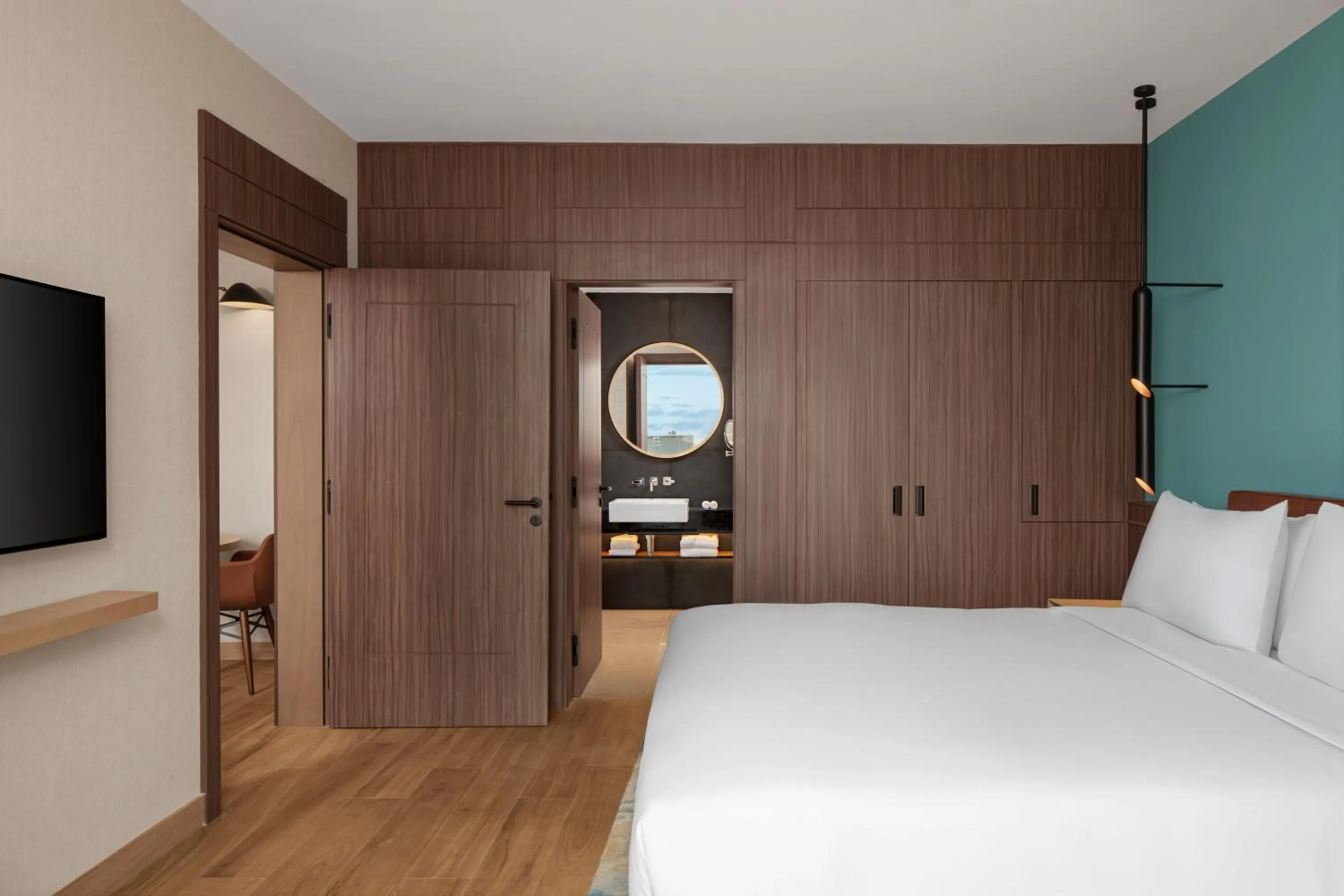 Bed in Four Points by Sheraton Dakar Diamniadio