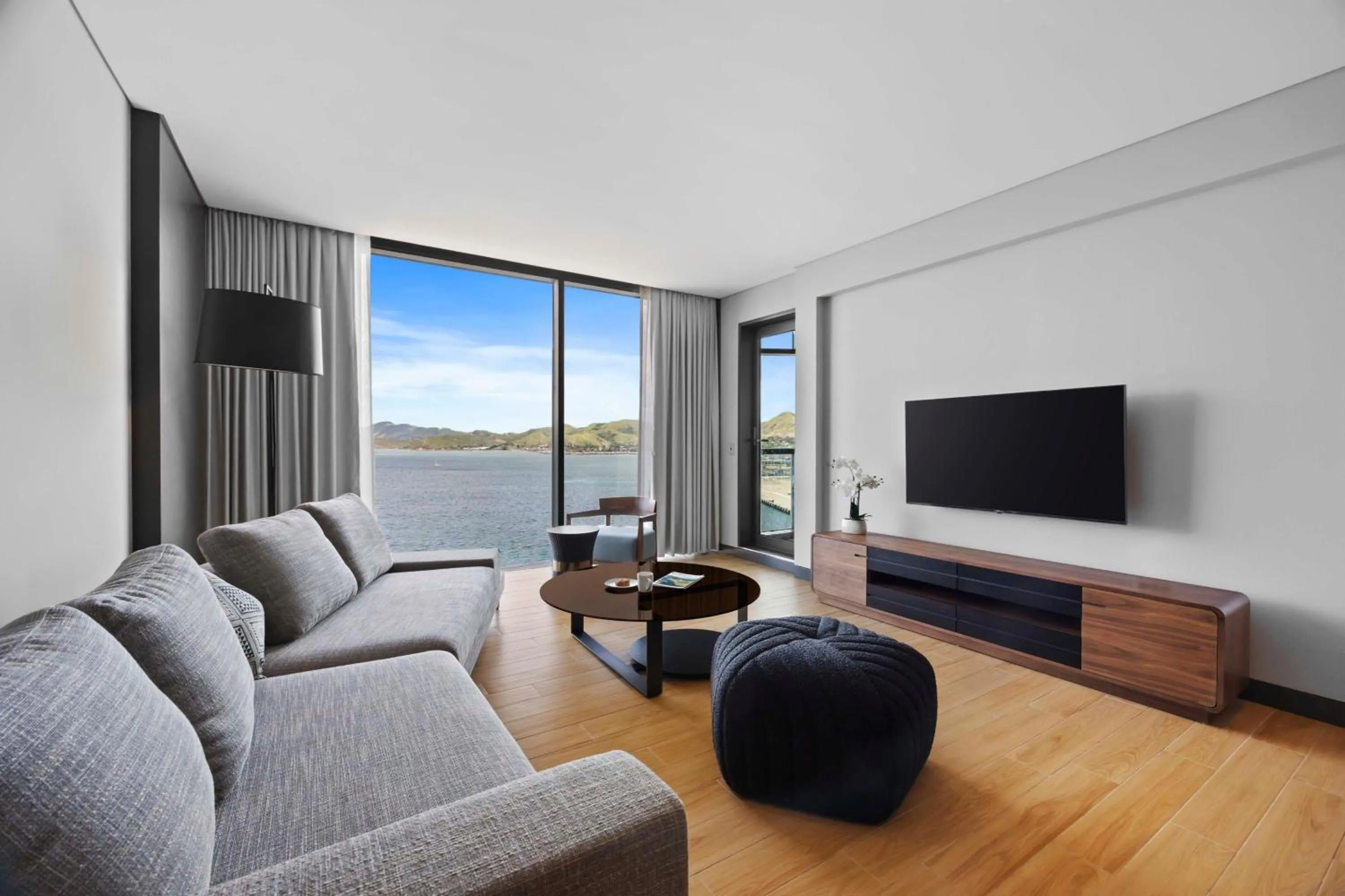 Lounge or bar in Marriott Executive Apartments Port Moresby