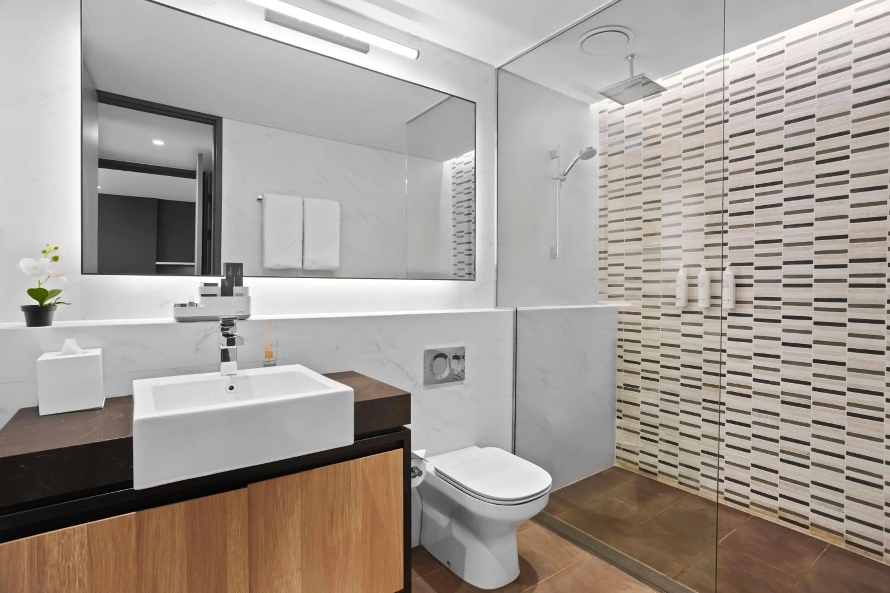 Bathroom in Marriott Executive Apartments Port Moresby