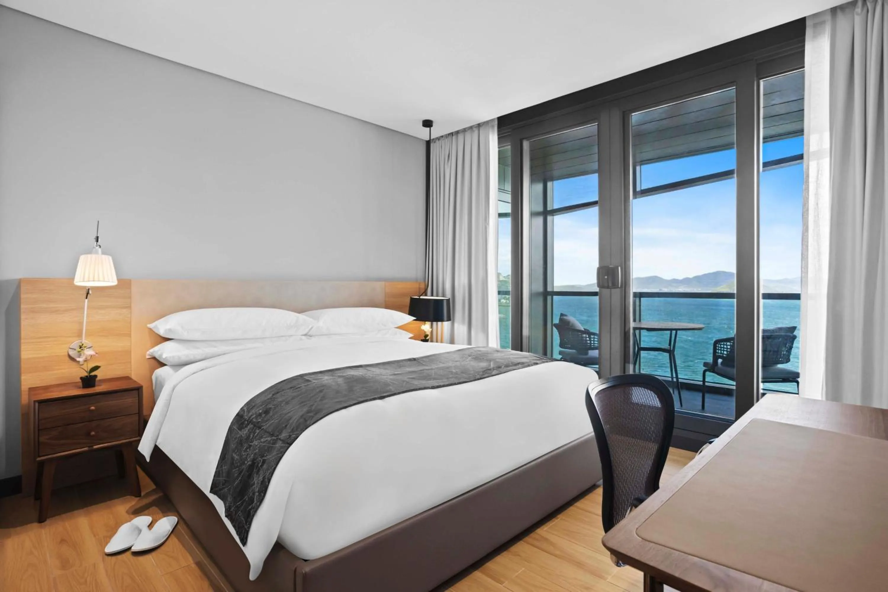 Photo of the whole room, Bed in Marriott Executive Apartments Port Moresby