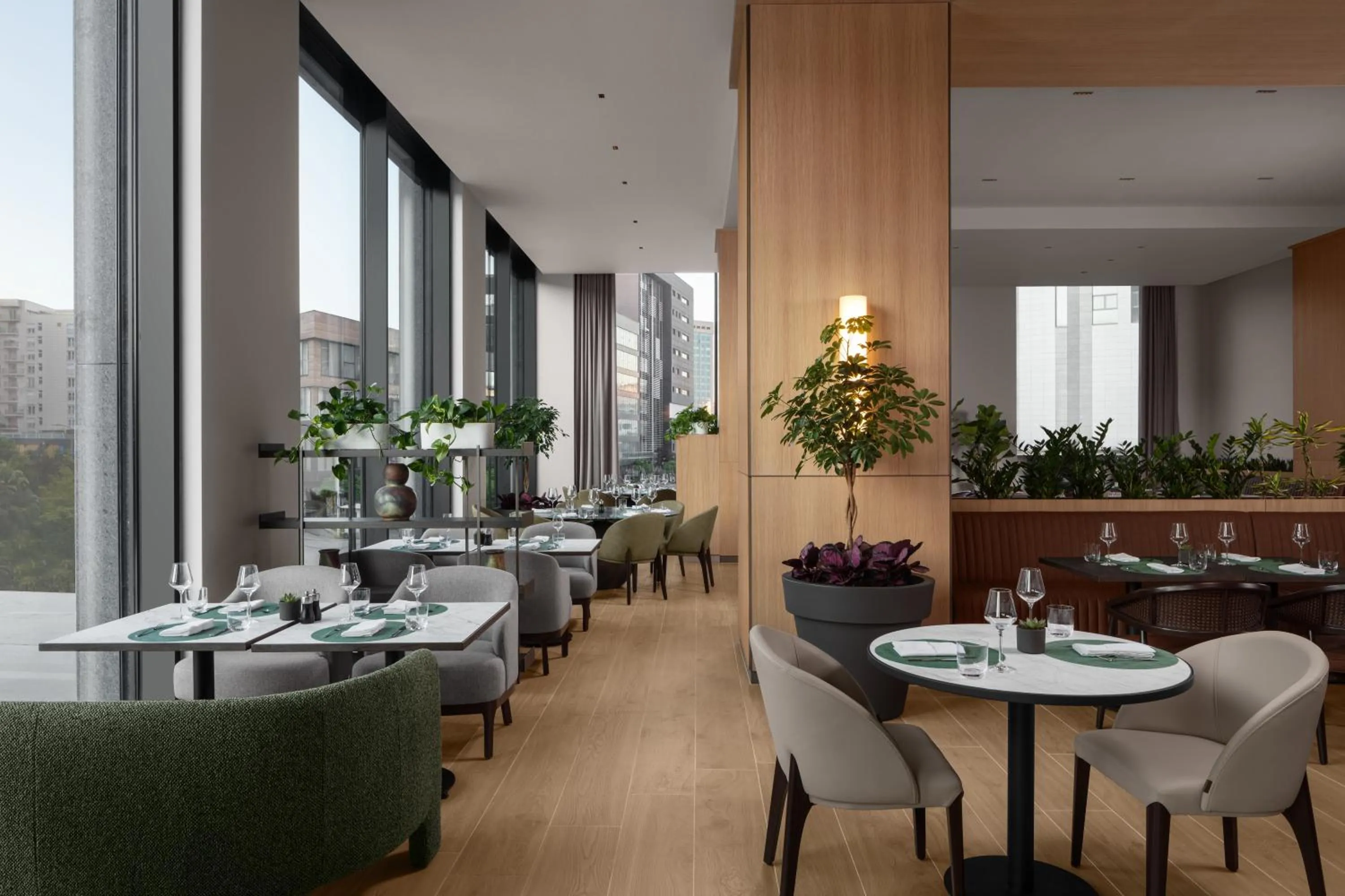 Restaurant/places to eat in Courtyard by Marriott Prishtina