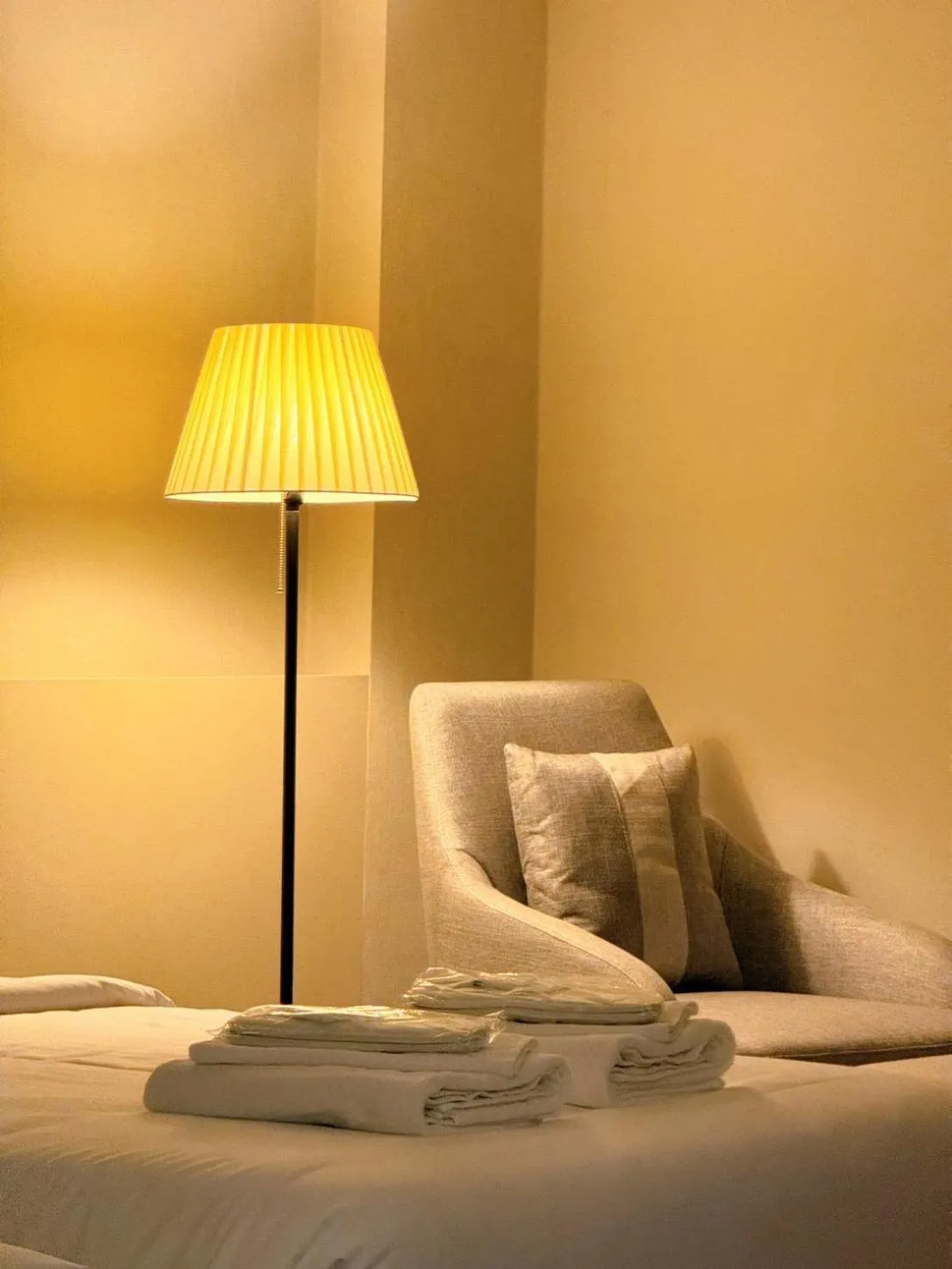 Seating area, Bed in Miloft Suvarnabhumi Airport Hotel