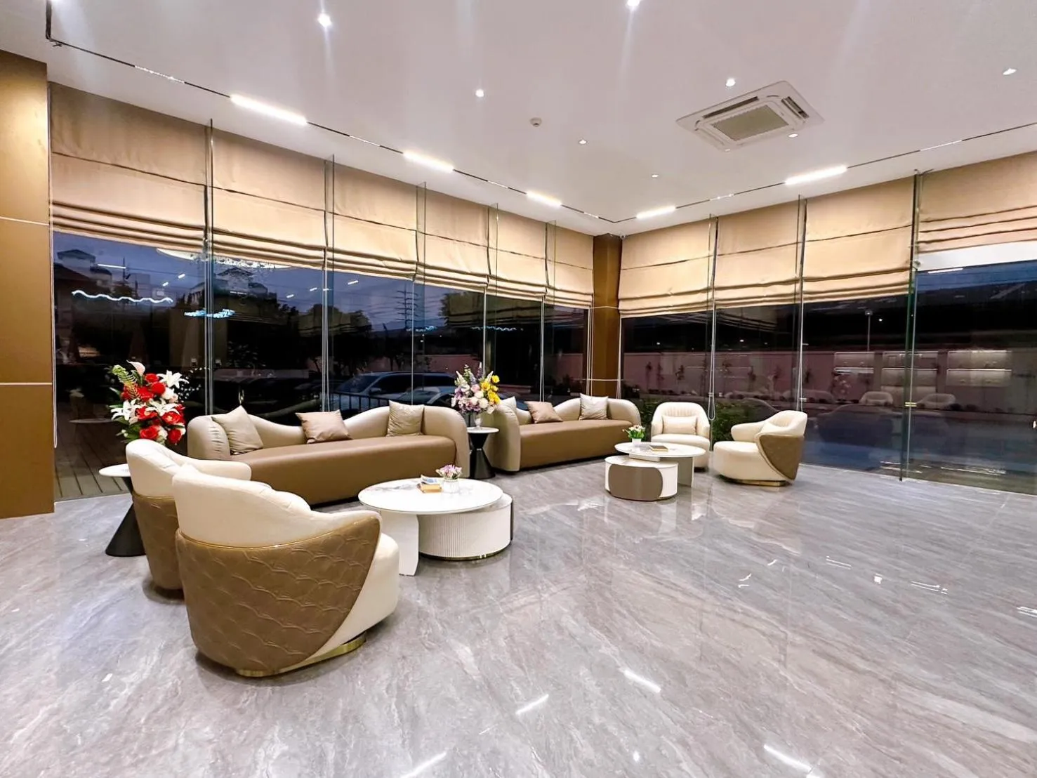 Lobby or reception in Miloft Suvarnabhumi Airport Hotel