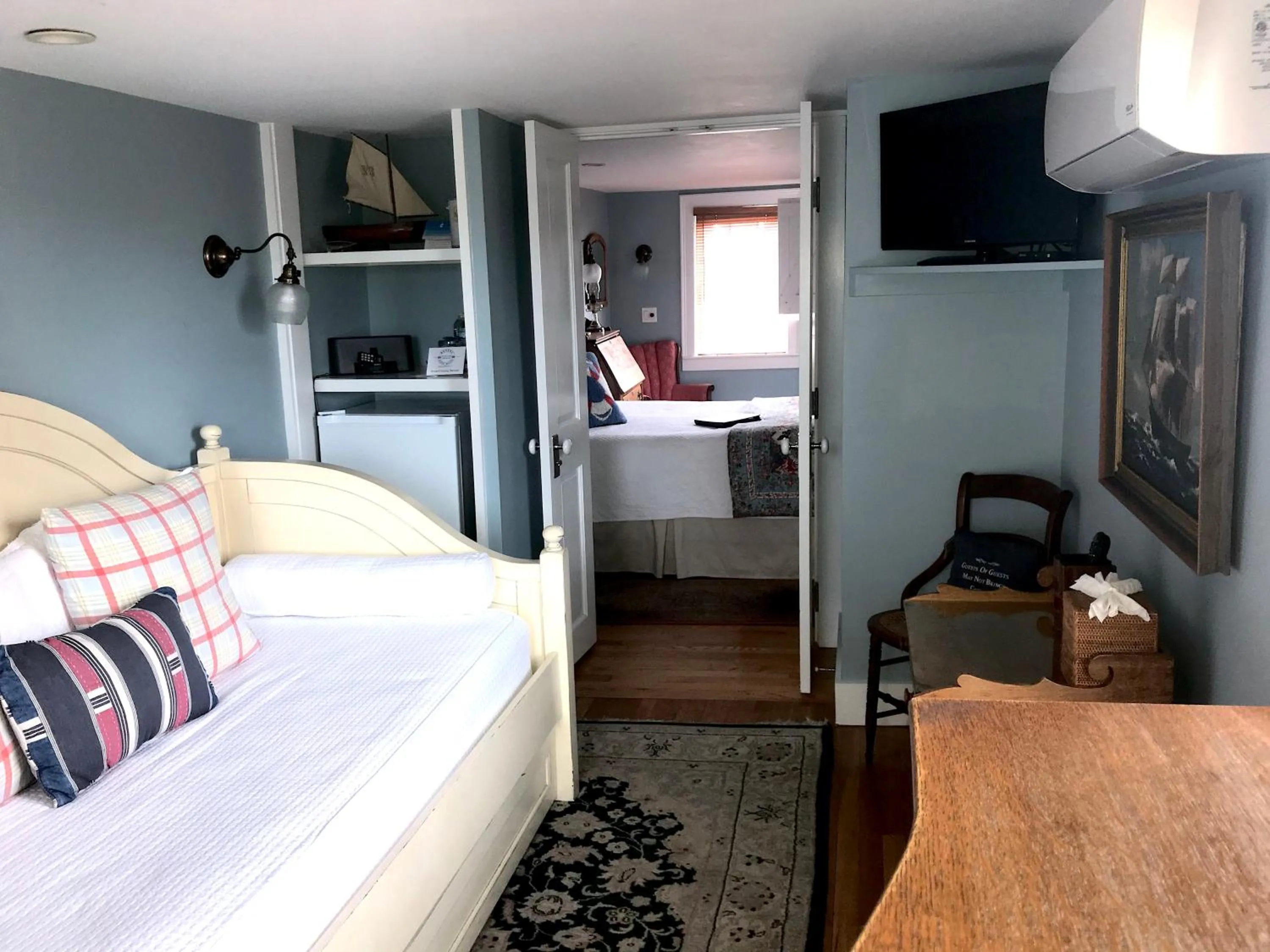 Bed in Revere Guest House