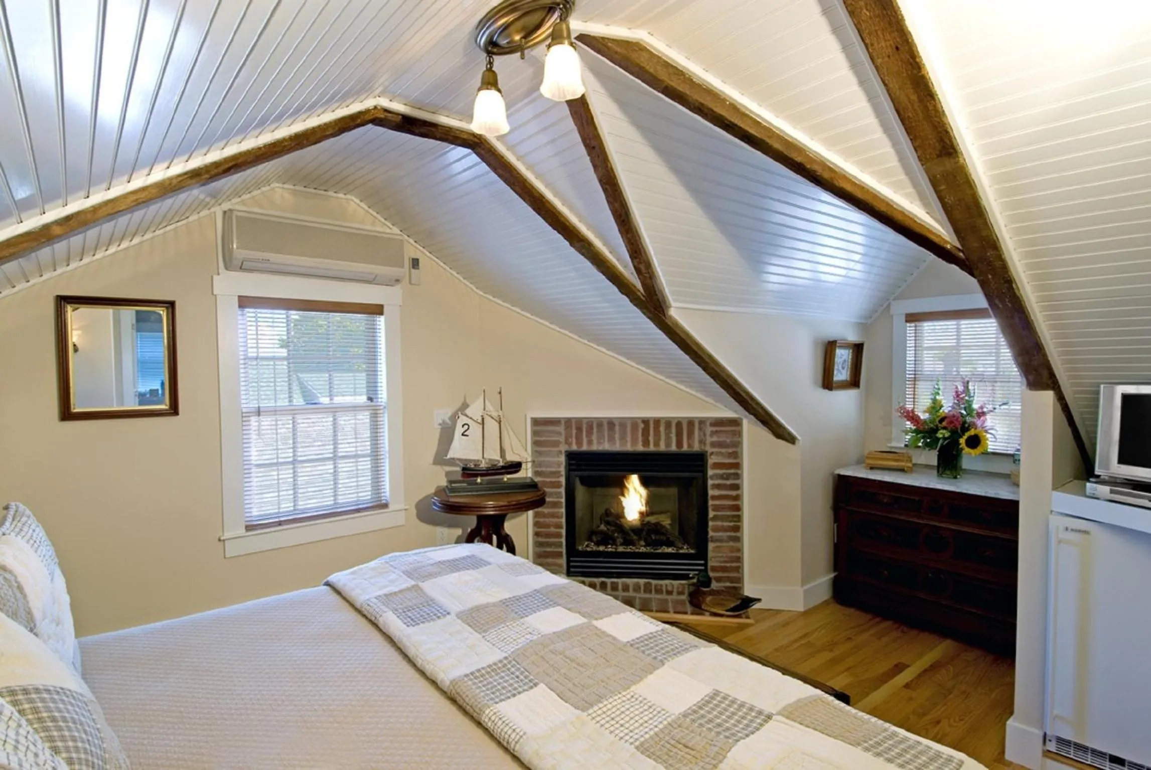 Bedroom, Bed in Revere Guest House