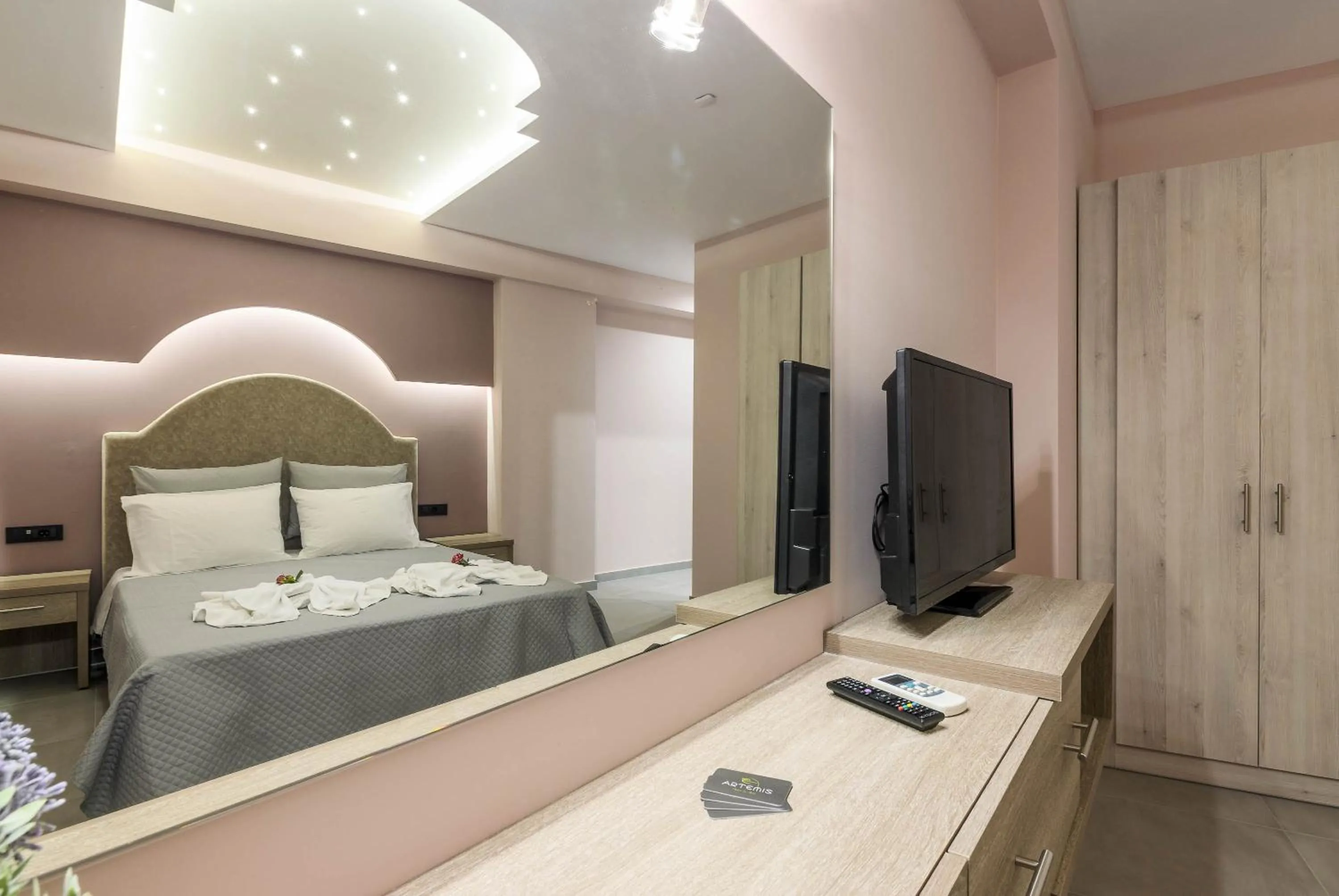 Bed in Artemis Apartments