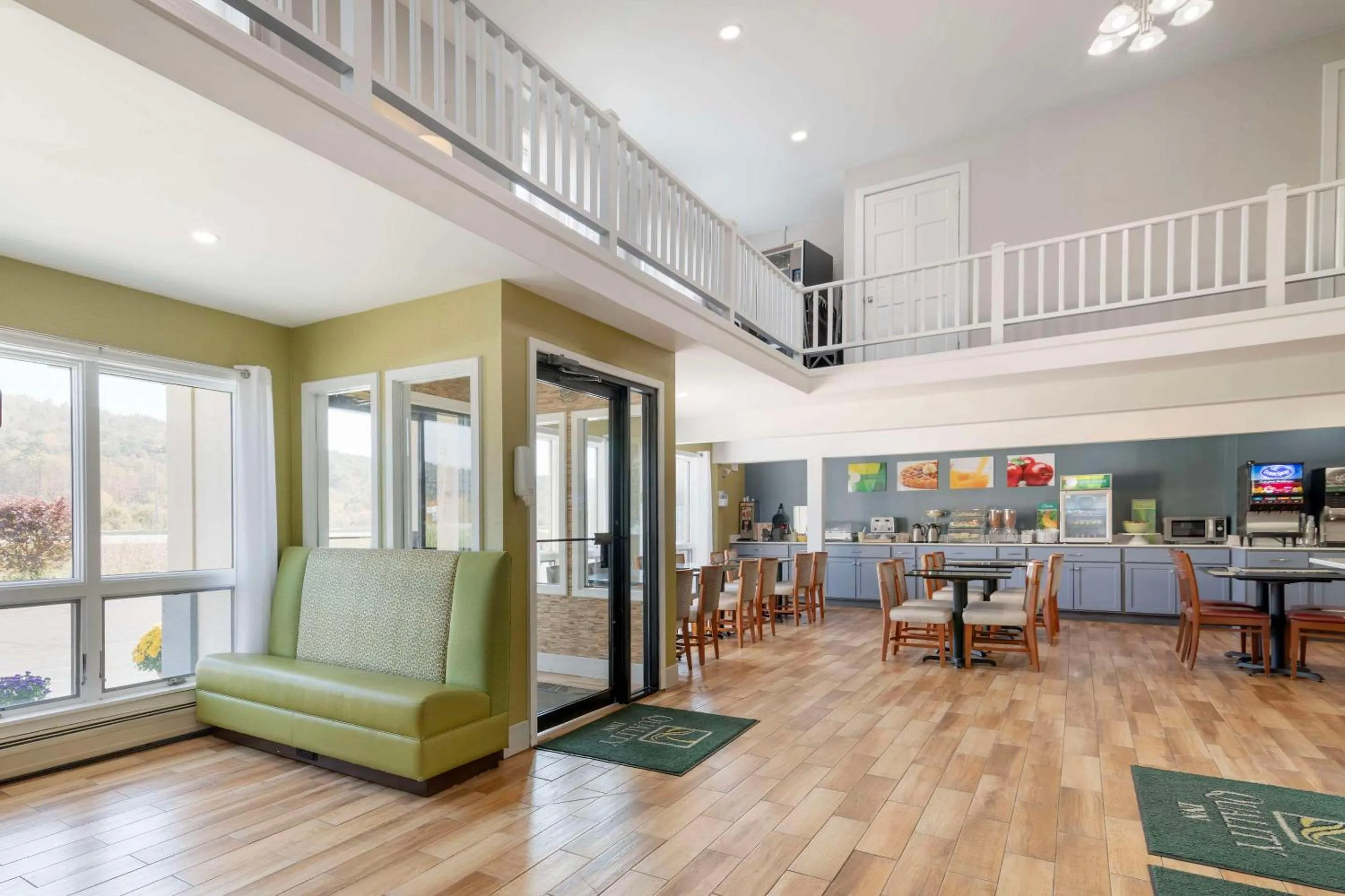 Breakfast in Quality Inn Lebanon - Hanover